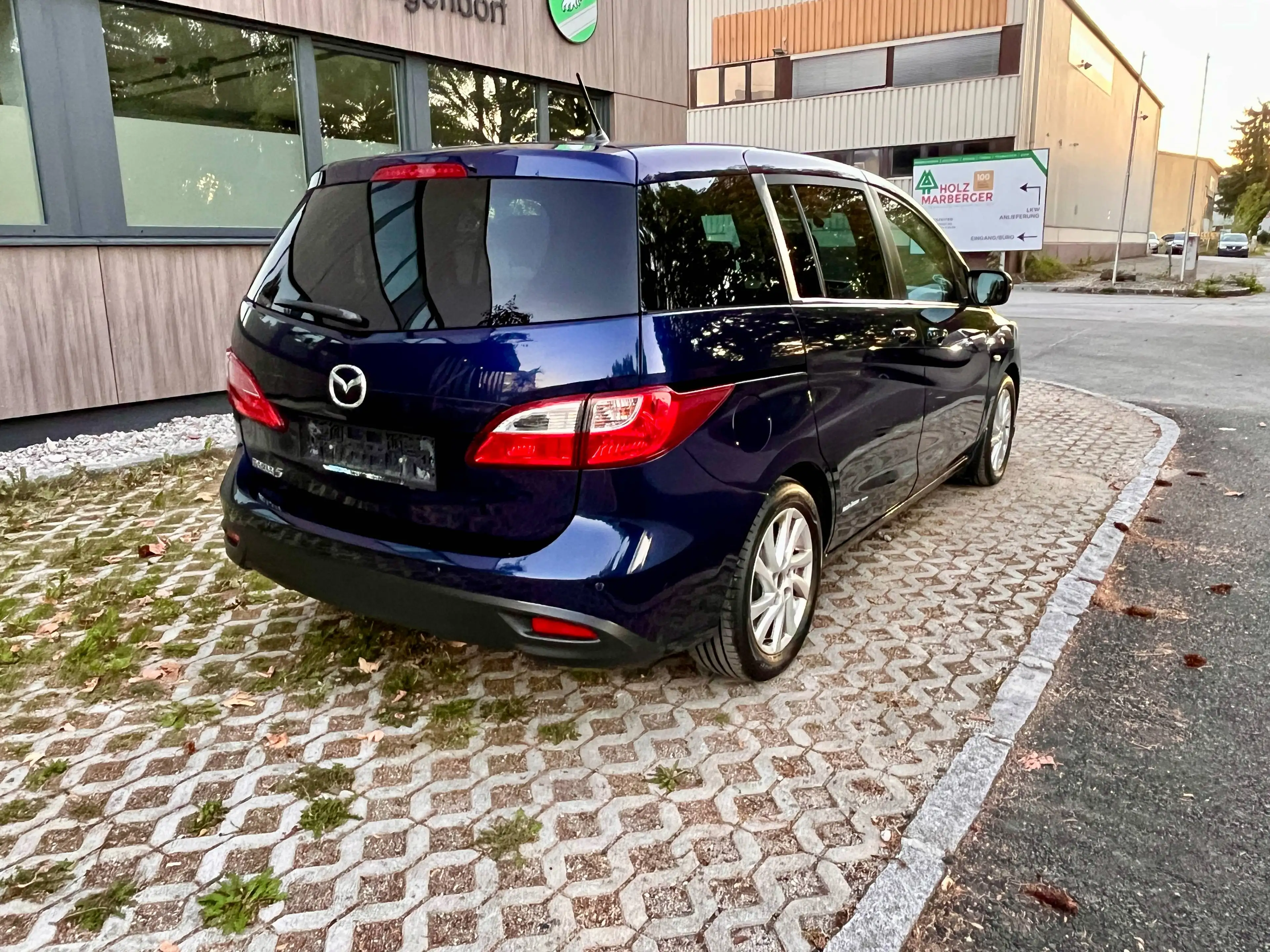 Mazda 5 Prime-Line 7 Sitze mit Pickerl — photo 10