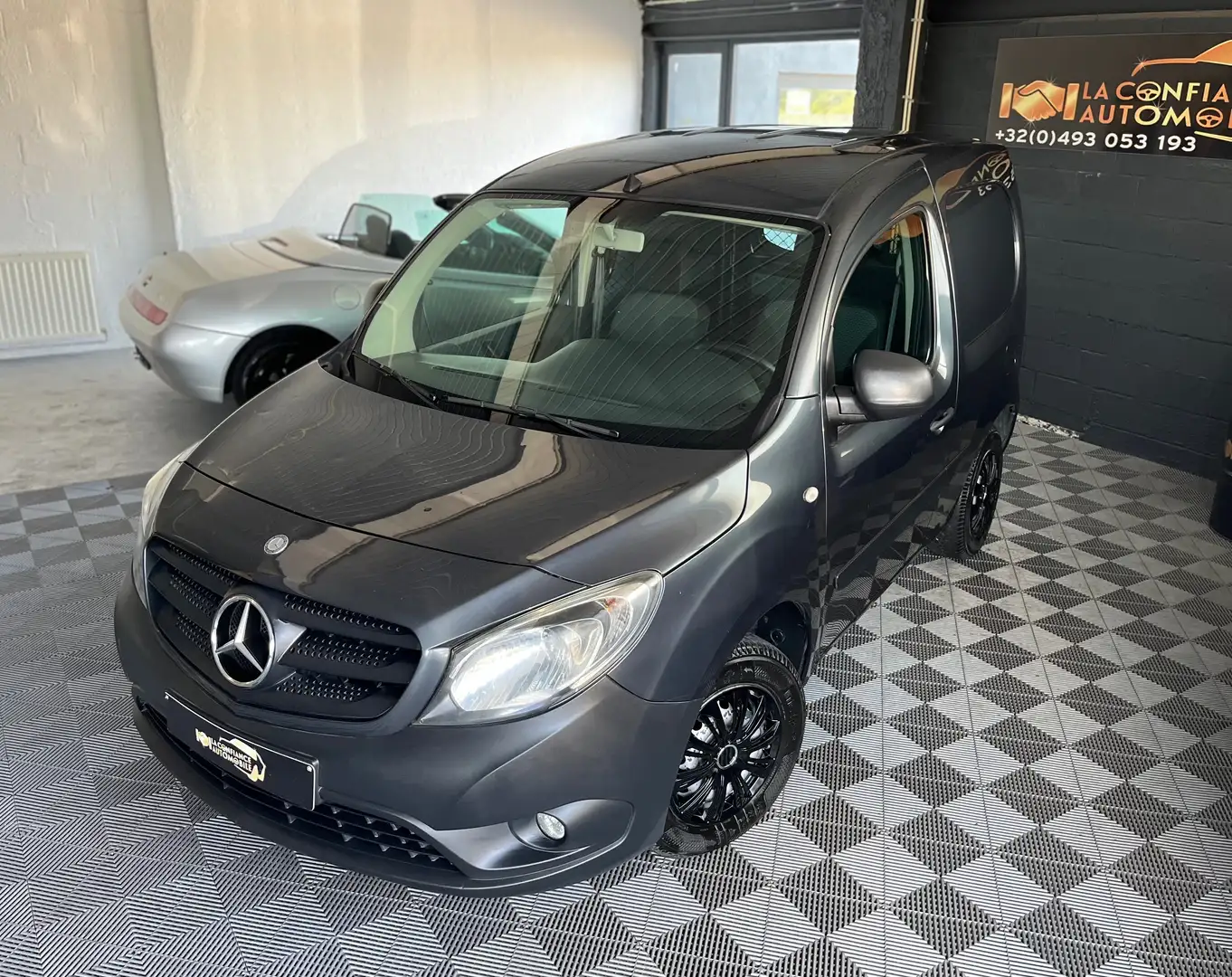 Mercedes-Benz Citan 1.5 CDI 1er Propriétaire Garantie 12 Mois Gris - 2