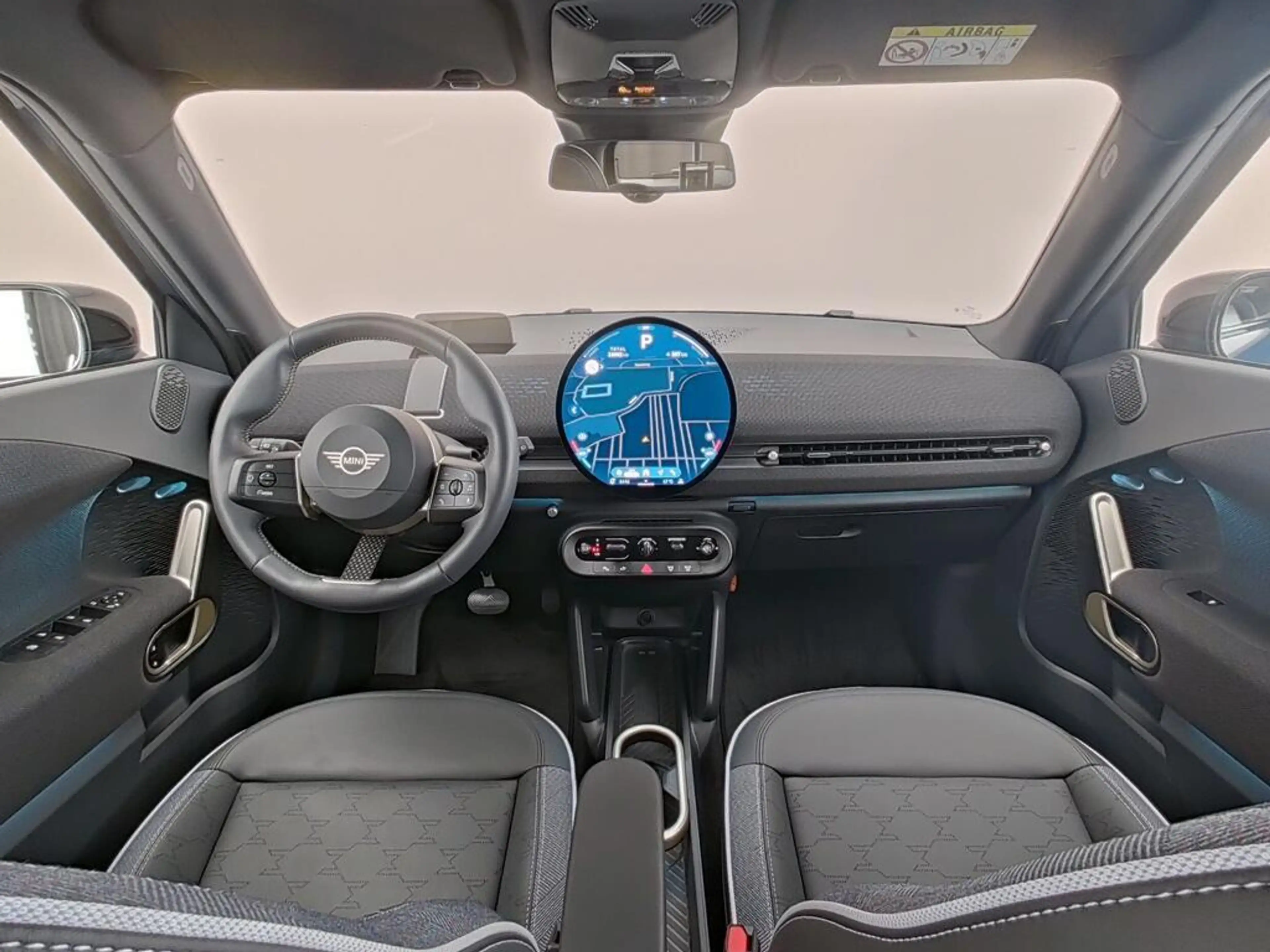 MINI Aceman E Classic S 42.5 kWh — photo 5