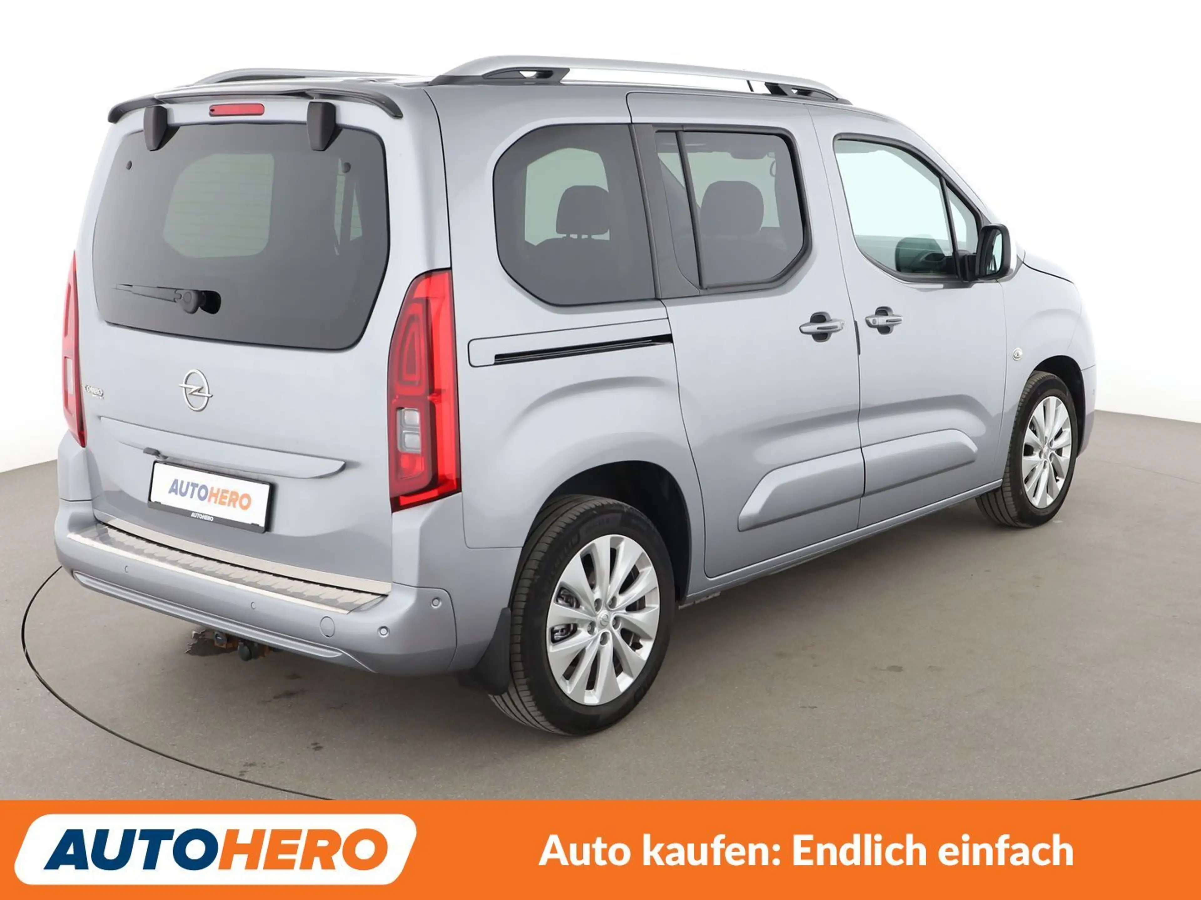 Opel Combo Life 1.2 Turbo INNOVATION Aut.*HEADUP*CAM*PDC*SHZ* — photo 6