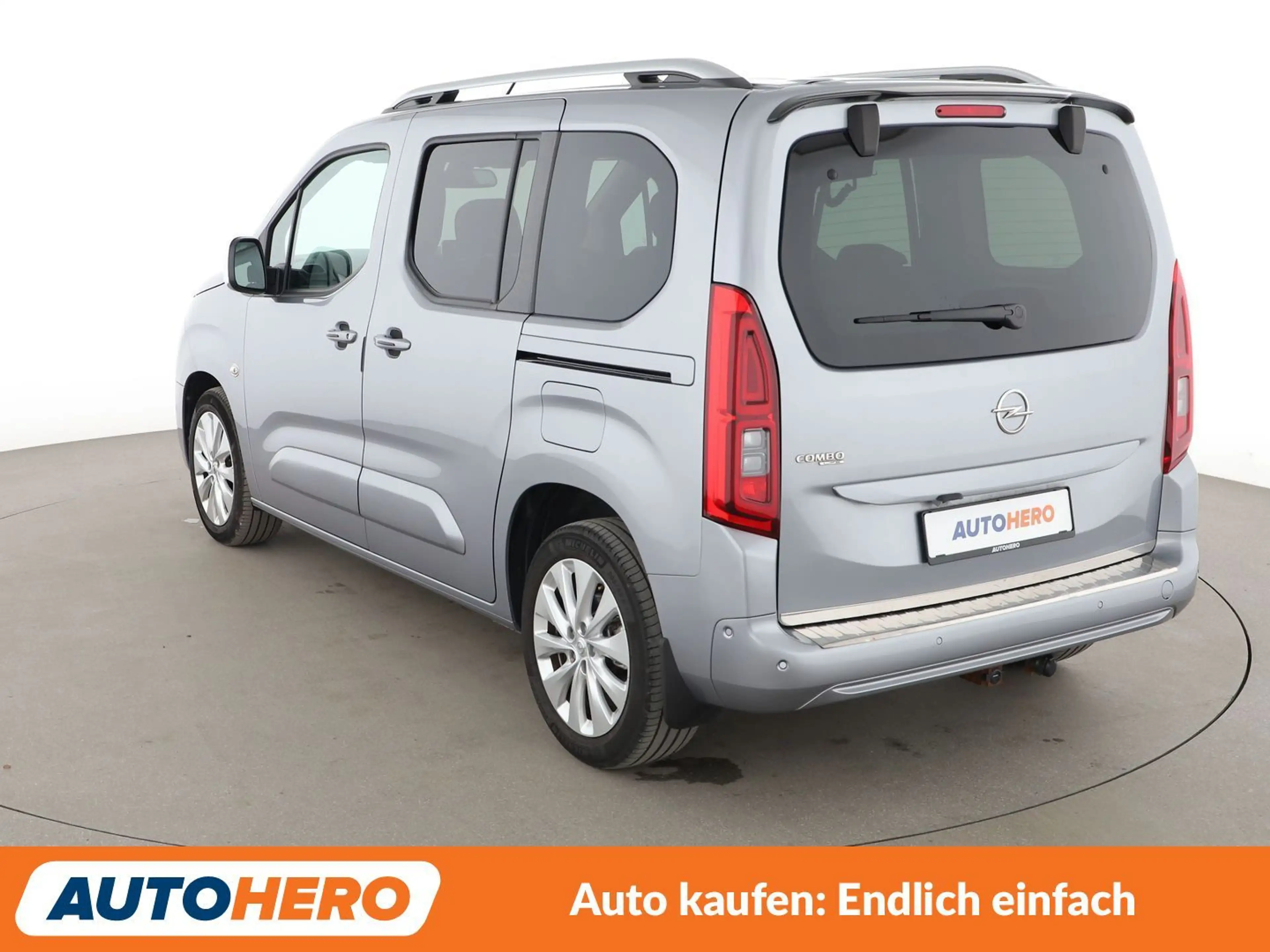 Opel Combo Life 1.2 Turbo INNOVATION Aut.*HEADUP*CAM*PDC*SHZ* — photo 4