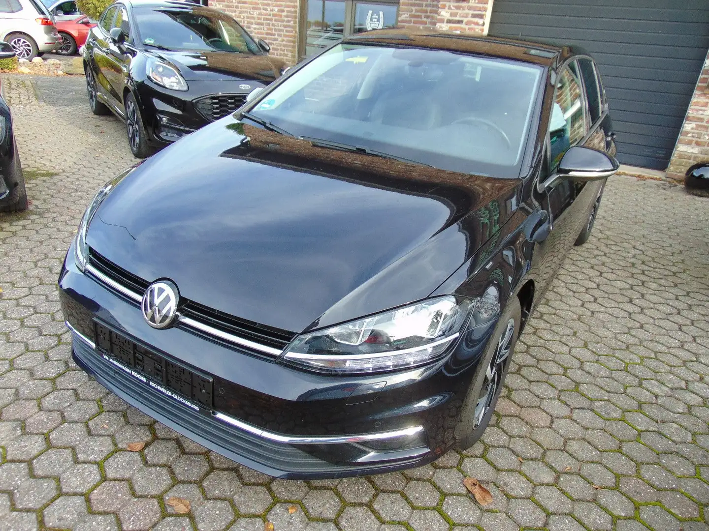 Volkswagen Golf 1.0 TSI Join Navi, Reifen u. Inspektion neu Schwarz - 2