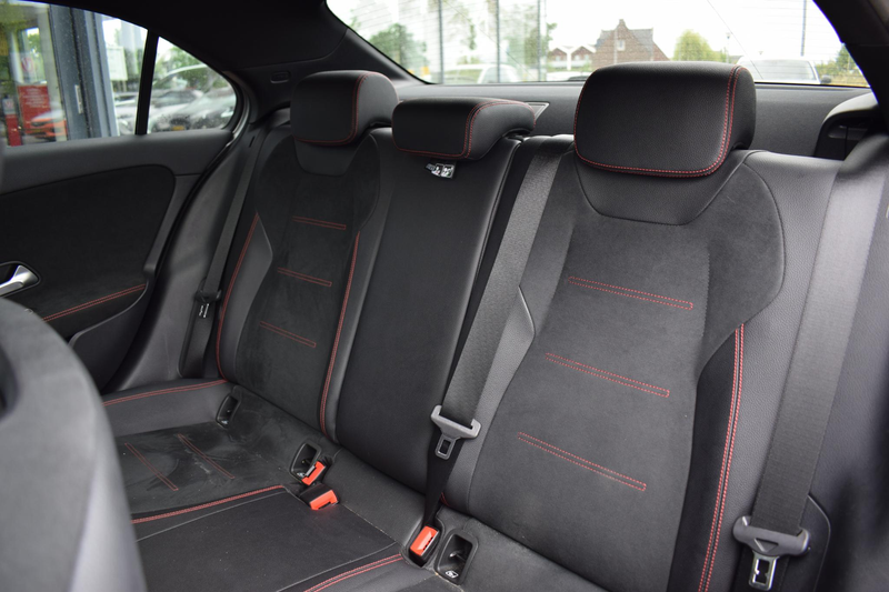 Mercedes-Benz A 250 Premium Plus | AMG | Night | Pano | ACC | Half Lee — photo 6