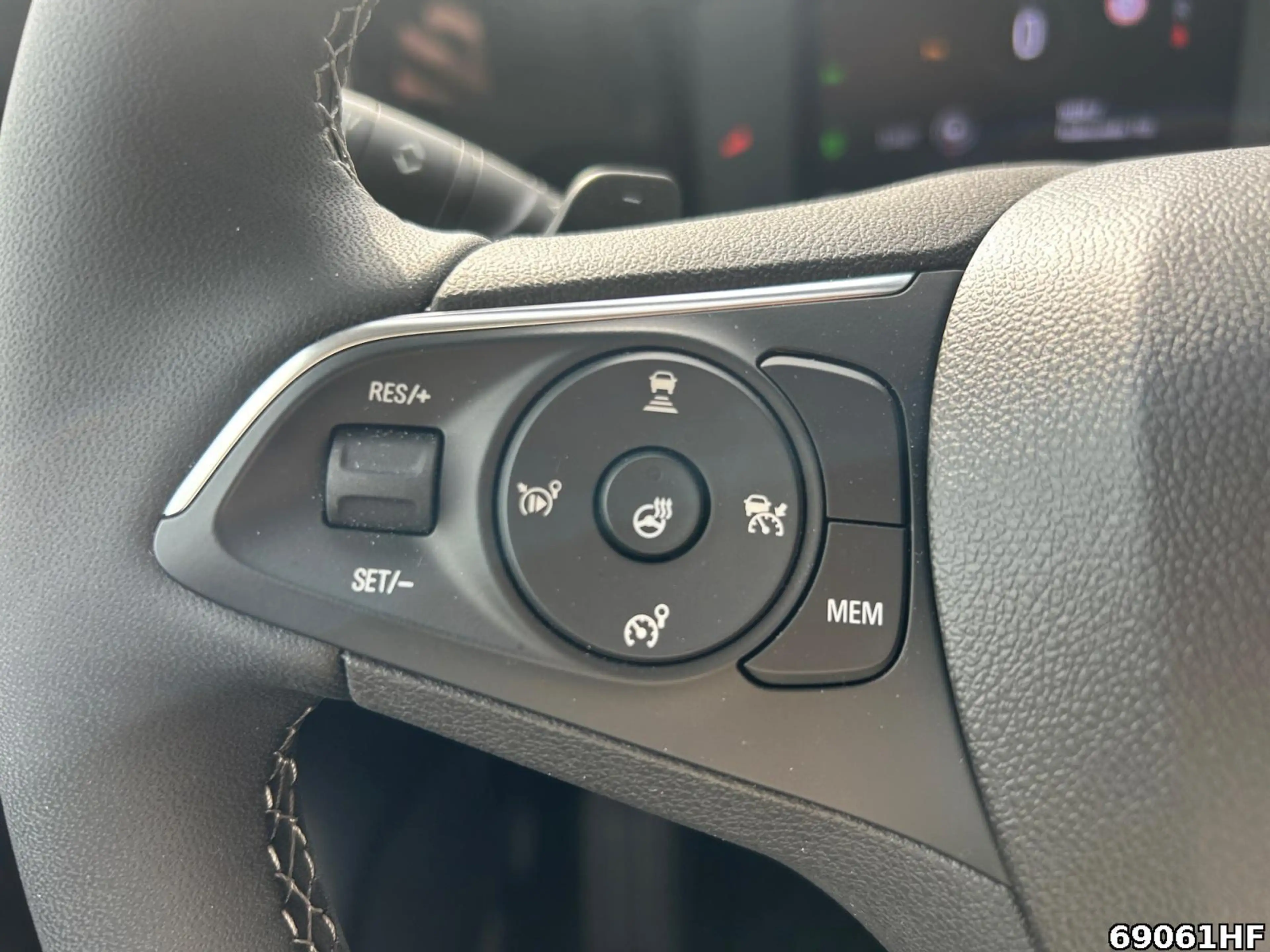 Opel Mokka Elegance — photo 13