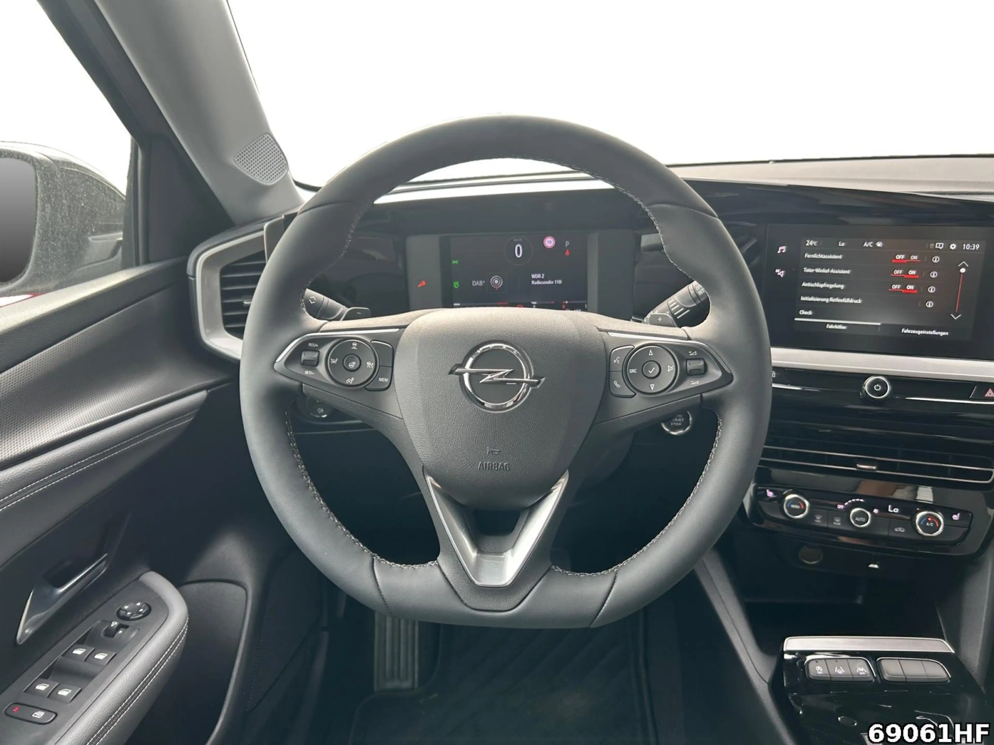 Opel Mokka Elegance — photo 9