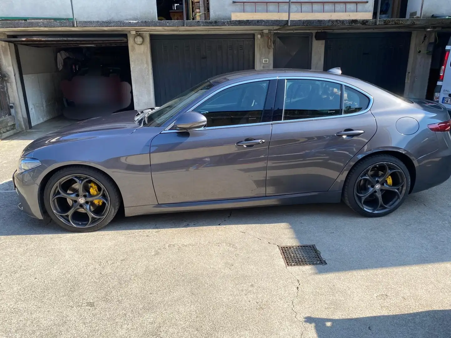 Alfa Romeo Giulia 2.2 t Super 180cv - 1