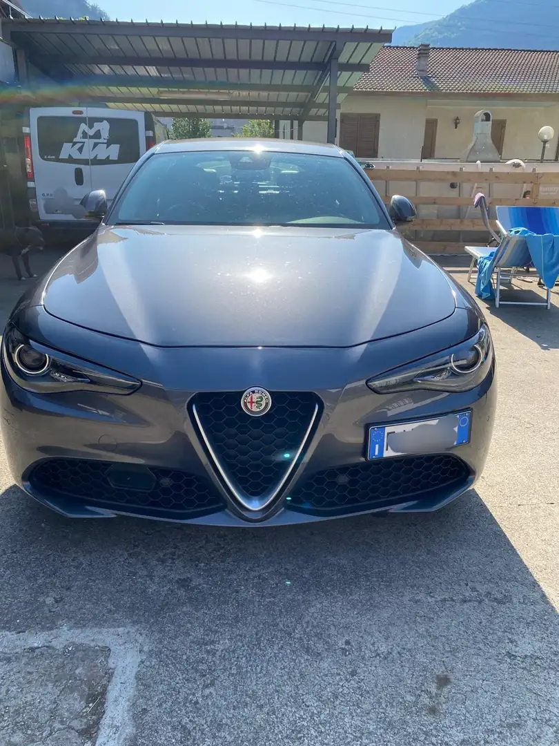 Alfa Romeo Giulia 2.2 t Super 180cv - 2