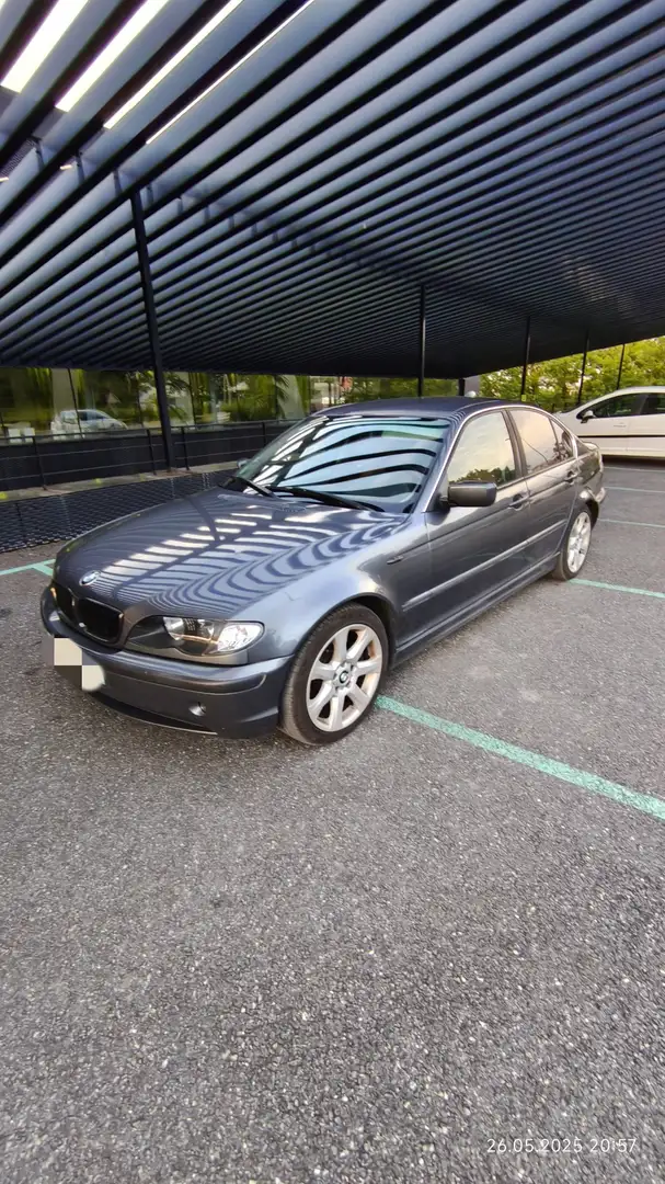 BMW 330 330d - 1