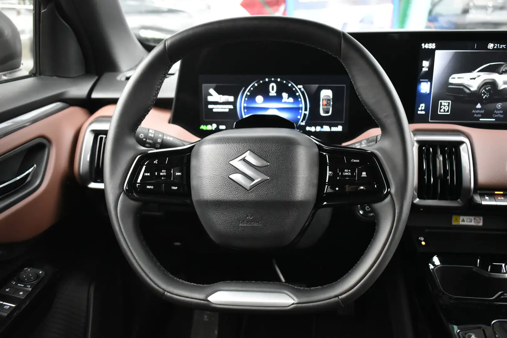 Suzuki Vitara e Style 61 kWh 175pk | Cruise Control | Climate co Grün - 2