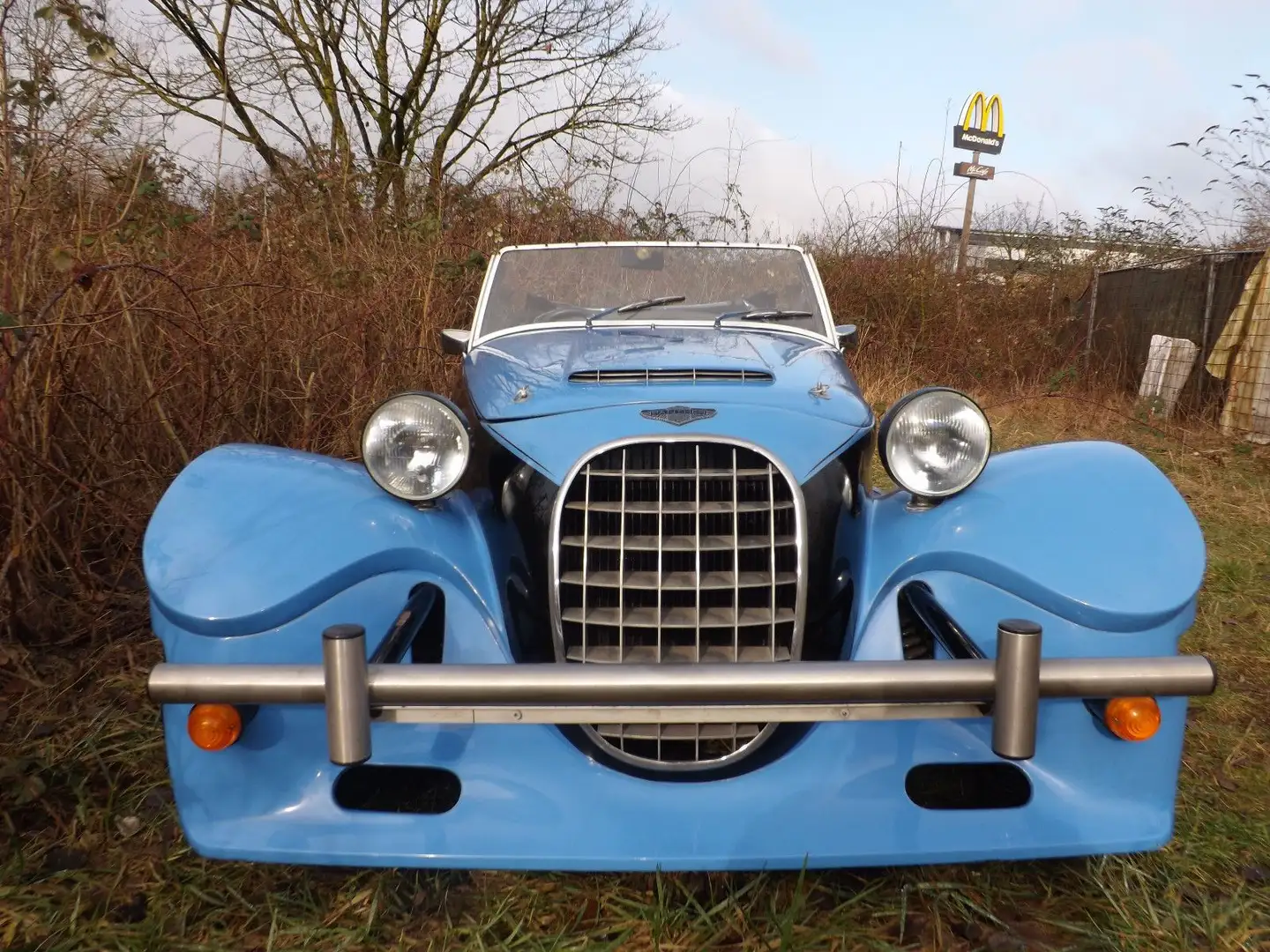 Drugi Ein echter Panther in Bugatti-blau! Geil, oder? plava - 2