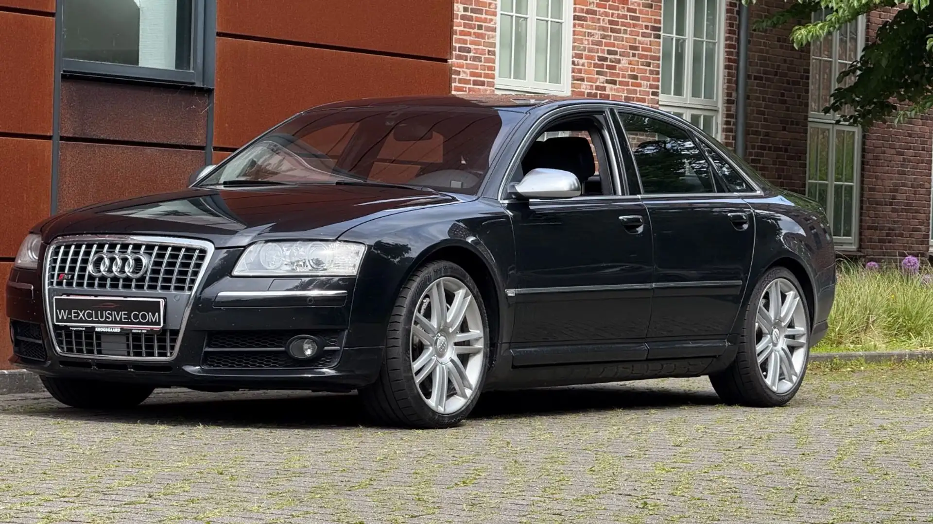 Audi S8 5.2 quattro,B&O, CCM Brakes, AHK, SolarDach Noir - 1