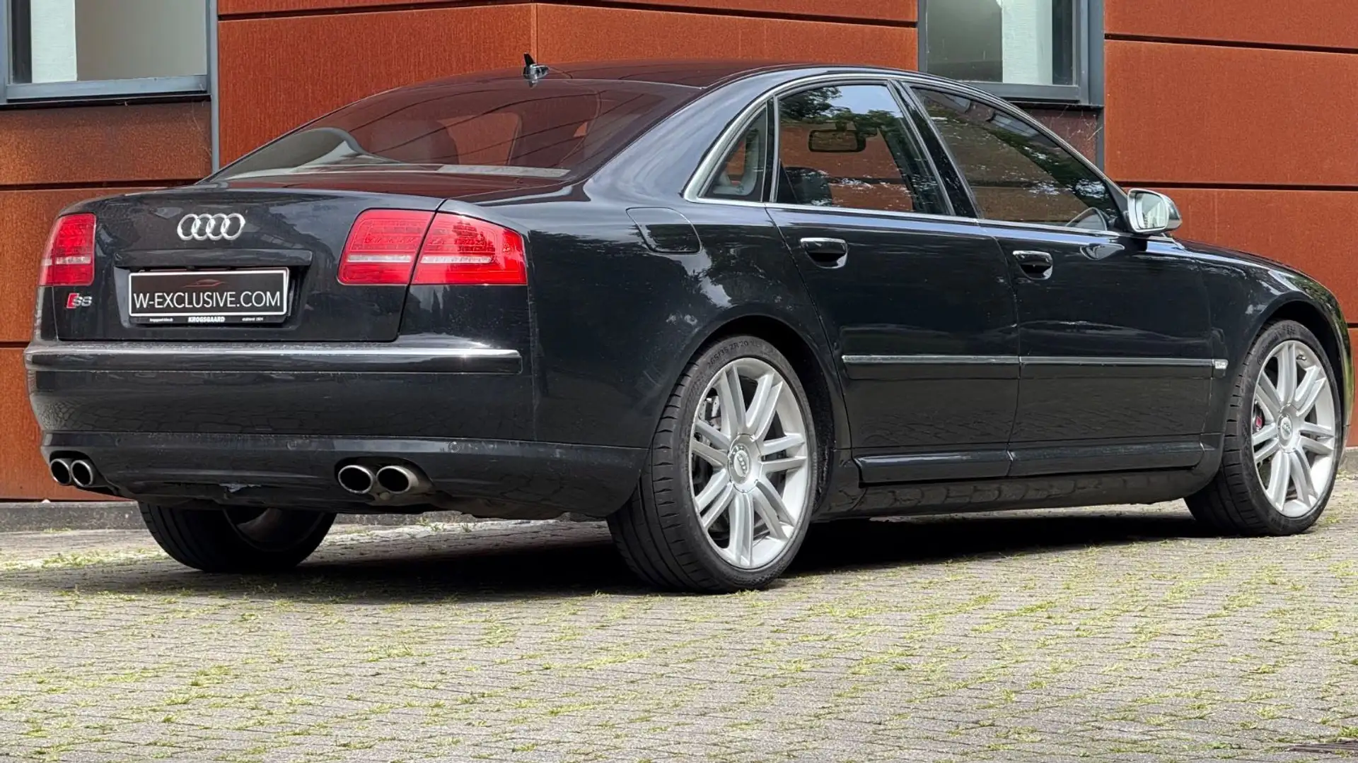 Audi S8 5.2 quattro,B&O, CCM Brakes, AHK, SolarDach Noir - 2