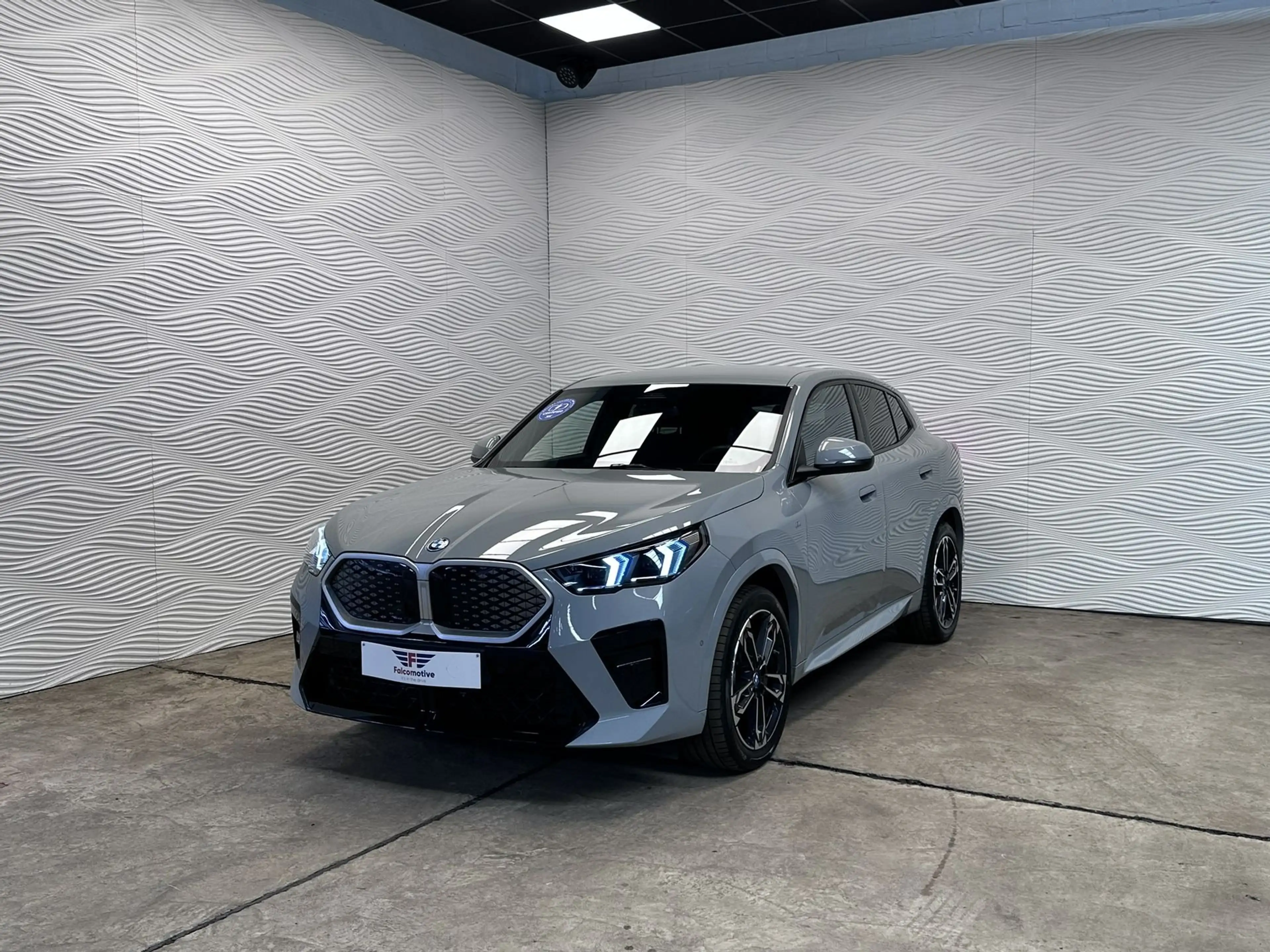 BMW iX2 eDrive20*66.5 kWh*M-SPORT*PREMIUM*21.790 KM!* — photo 3