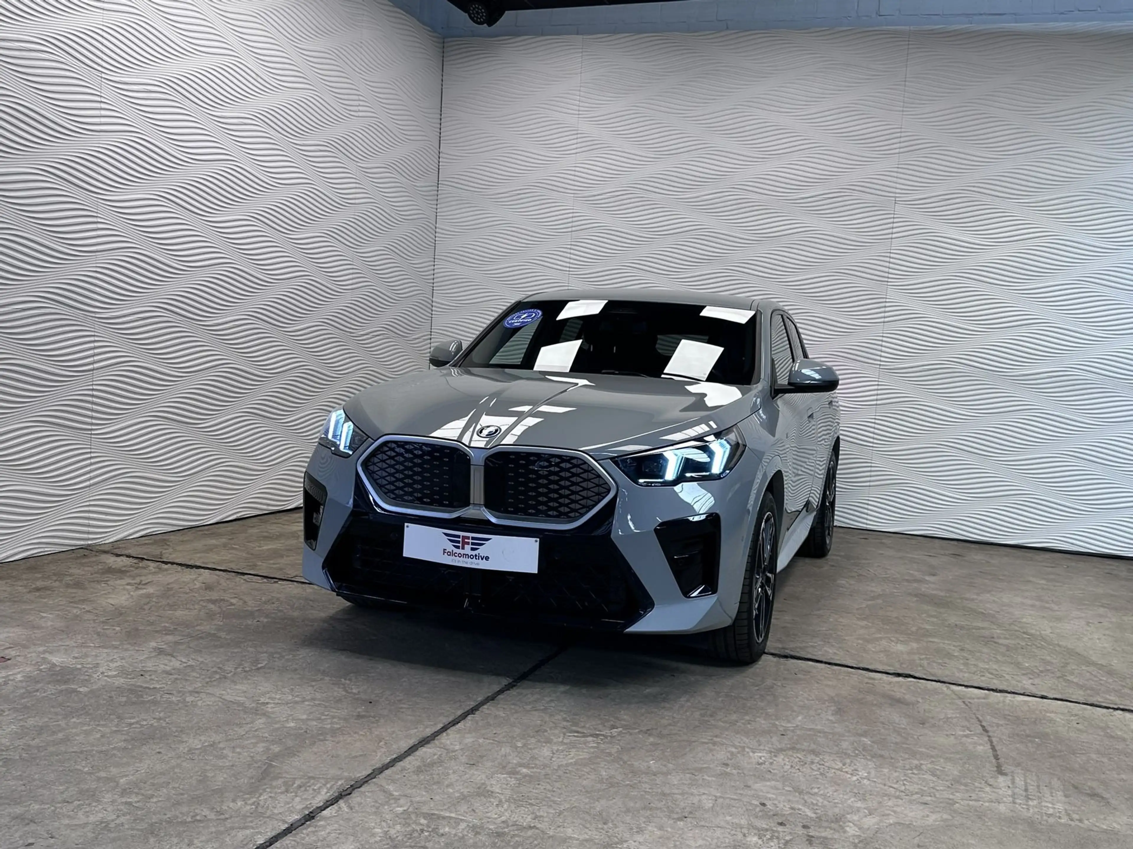 BMW iX2 eDrive20*66.5 kWh*M-SPORT*PREMIUM*21.790 KM!* — photo 4