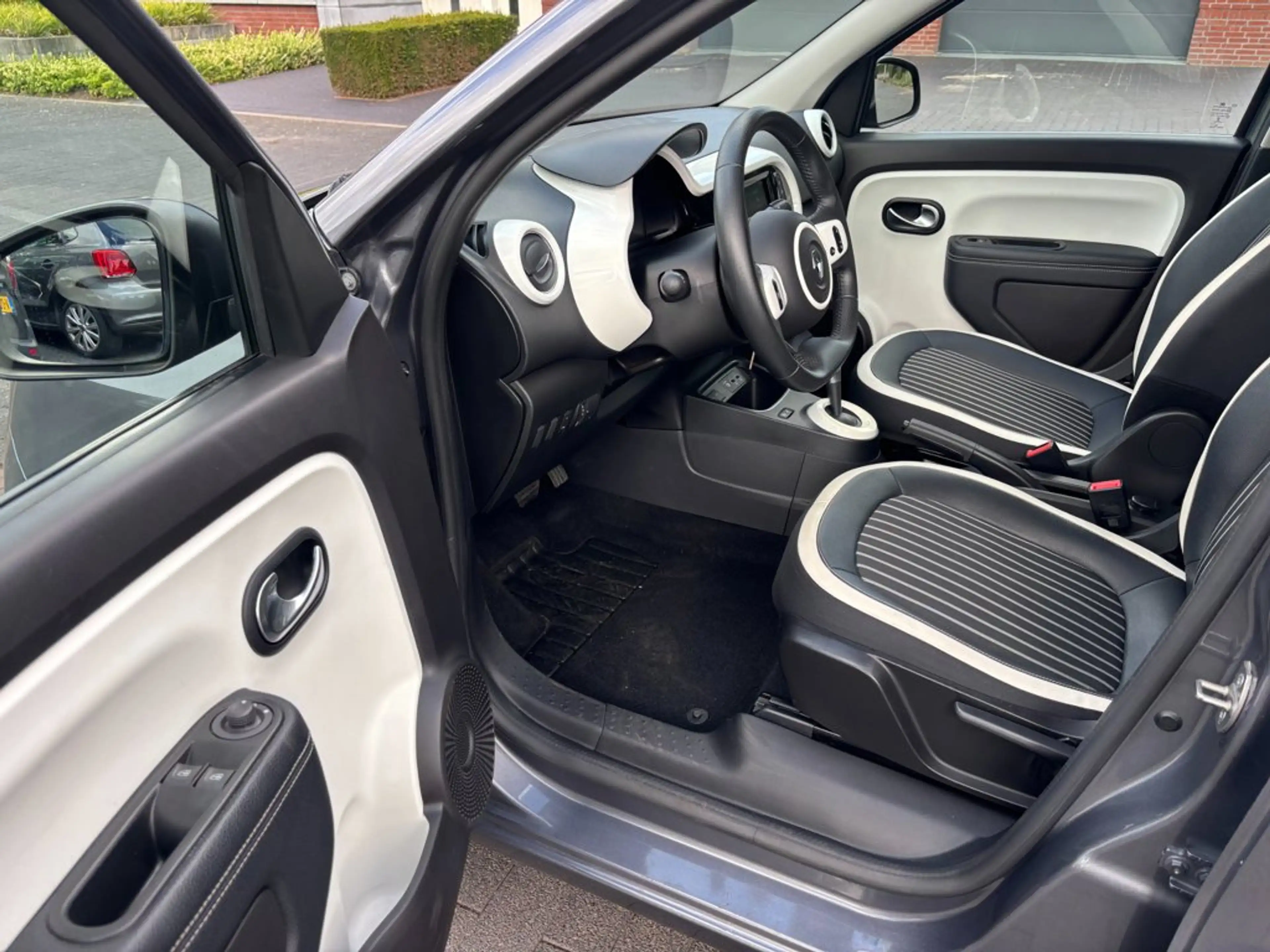Renault Twingo 0.9 TCe Intens AUTOMAAT 18500 km !! airco — photo 7