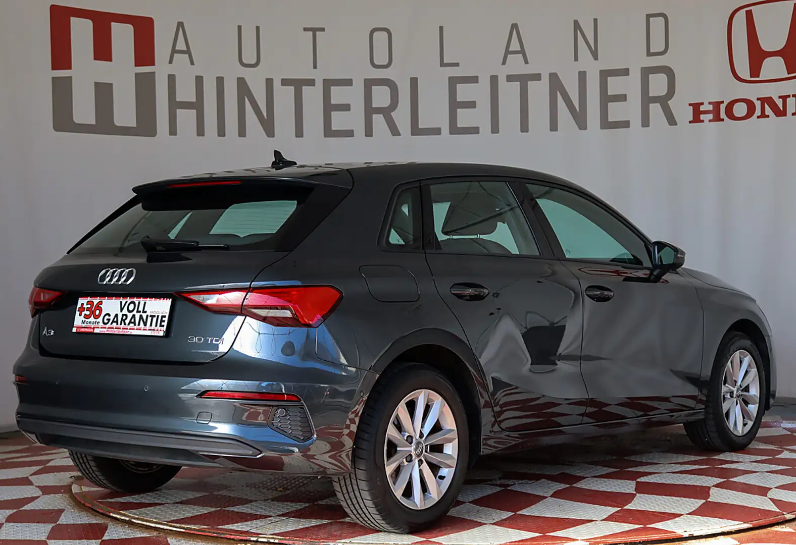Audi A3 SB 30 TDI / LED / NAVI / LEDER / VIRTUAL COCKPIT Grau - 2