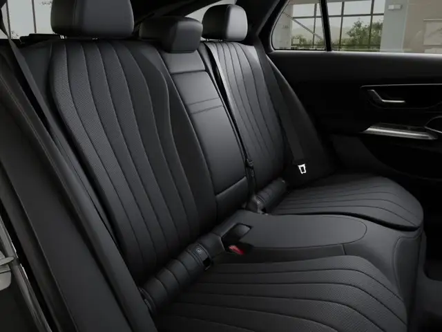 Mercedes-Benz E-Class view 10