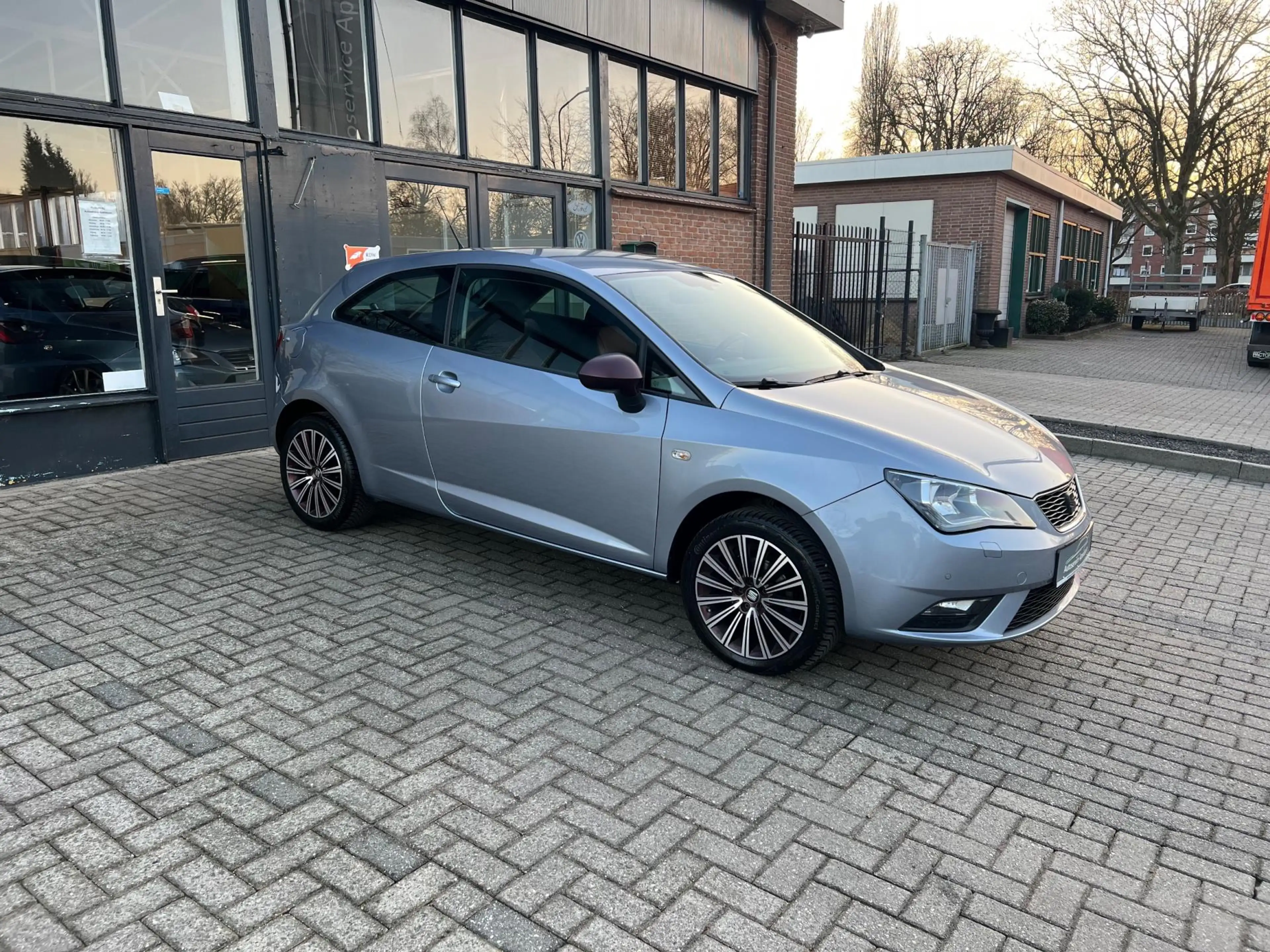 SEAT Ibiza SC 1.2 TSI Sport, Navi, Seat Sound, PDC, Cuise con — photo 4