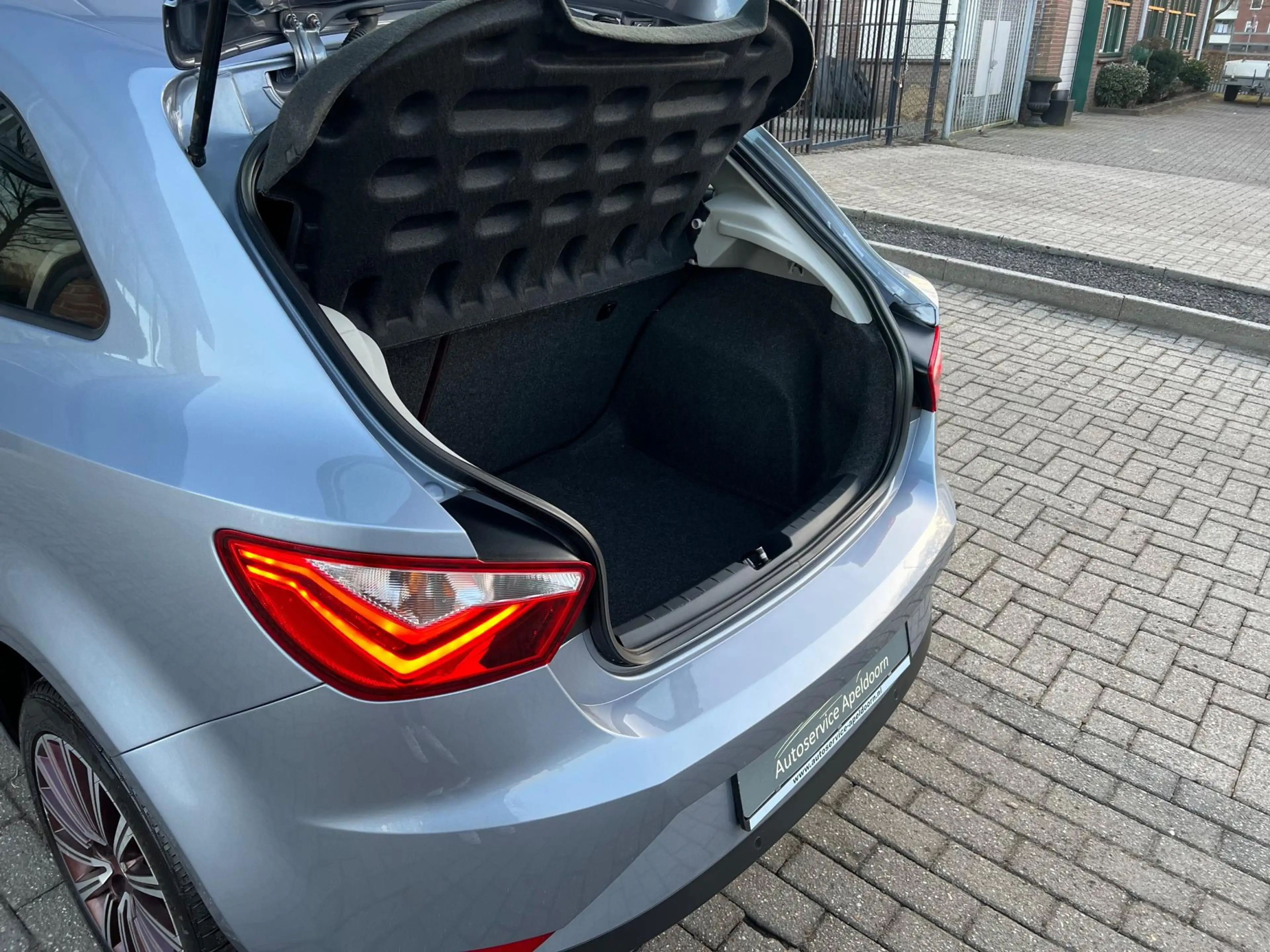 SEAT Ibiza SC 1.2 TSI Sport, Navi, Seat Sound, PDC, Cuise con — photo 9