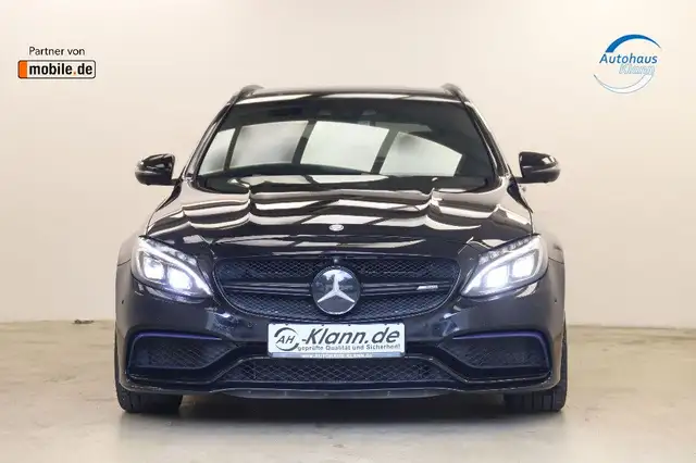 Mercedes-Benz C 63 Amg view 3