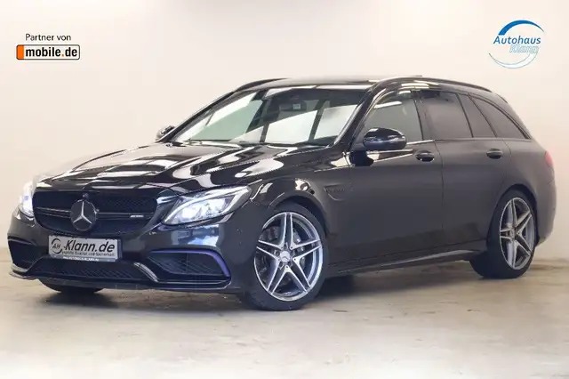 Mercedes-Benz C 63 Amg view 2