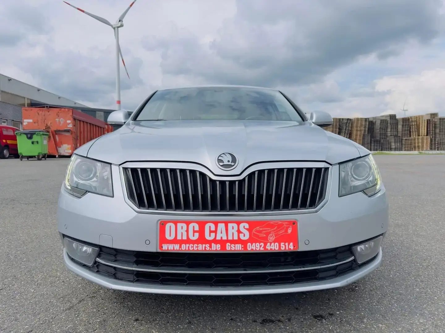 Skoda Superb 1.6 TDI Green tec Exclusive GARANTIE Grijs - 1