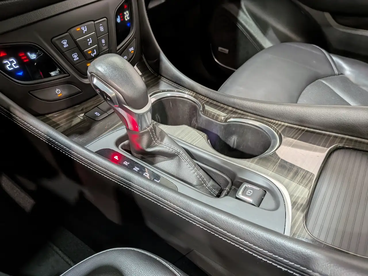 Buick Envision снимка Buick Envision