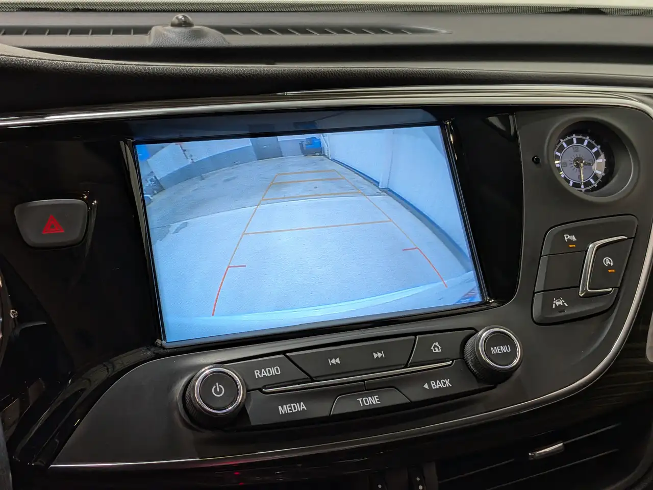 Buick Envision снимка Buick Envision