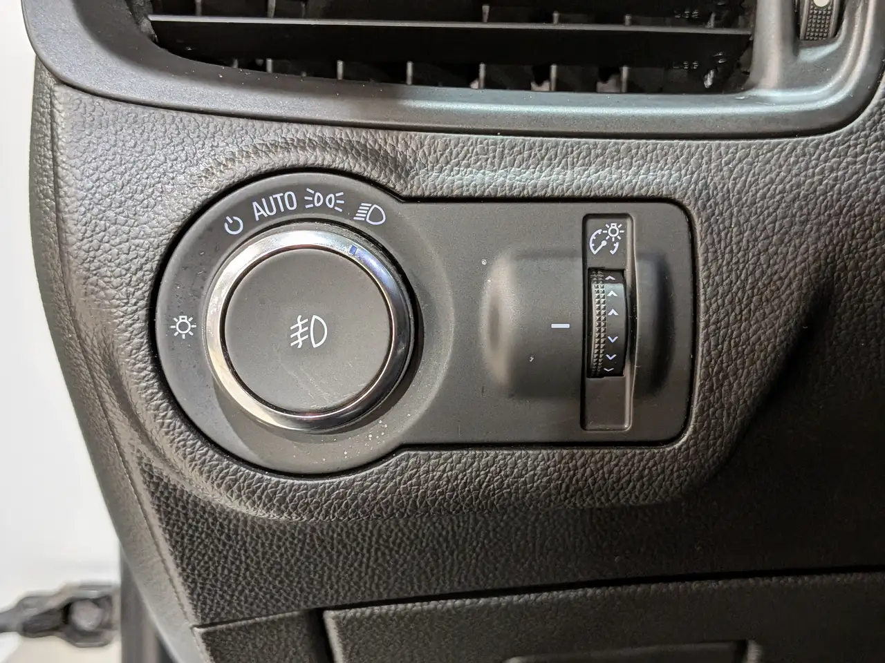 Buick Envision снимка Buick Envision