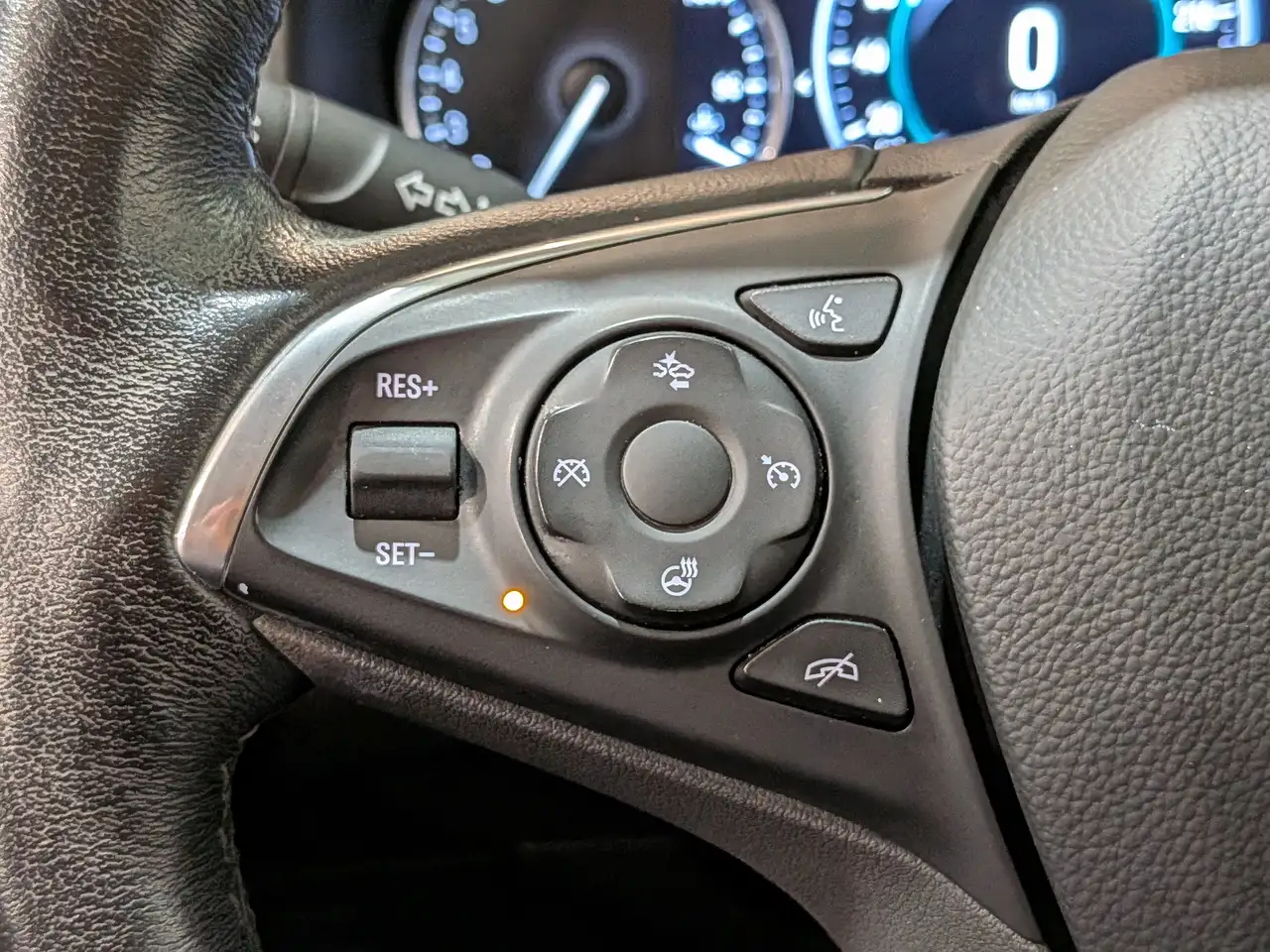 Buick Envision снимка Buick Envision