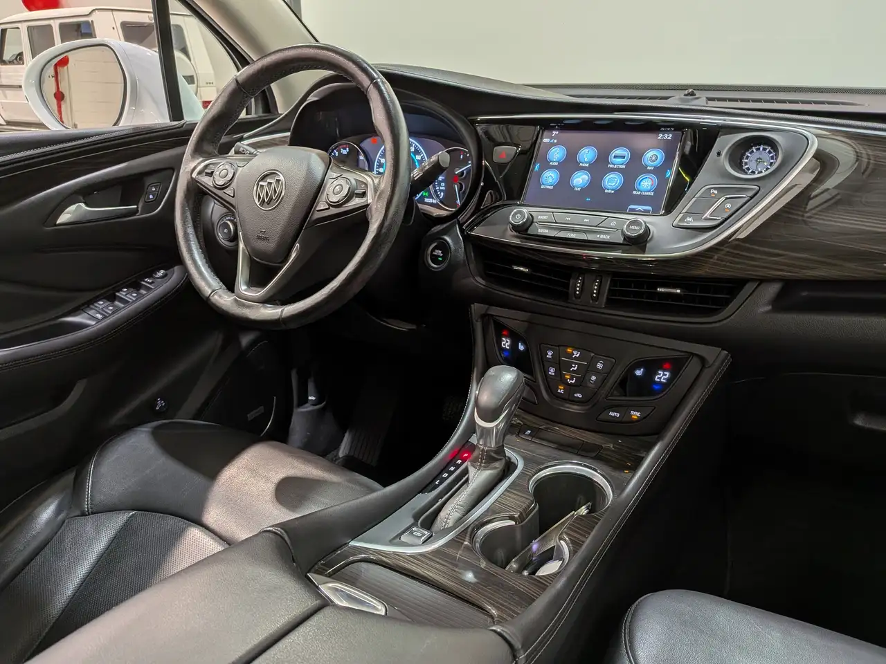 Buick Envision снимка Buick Envision