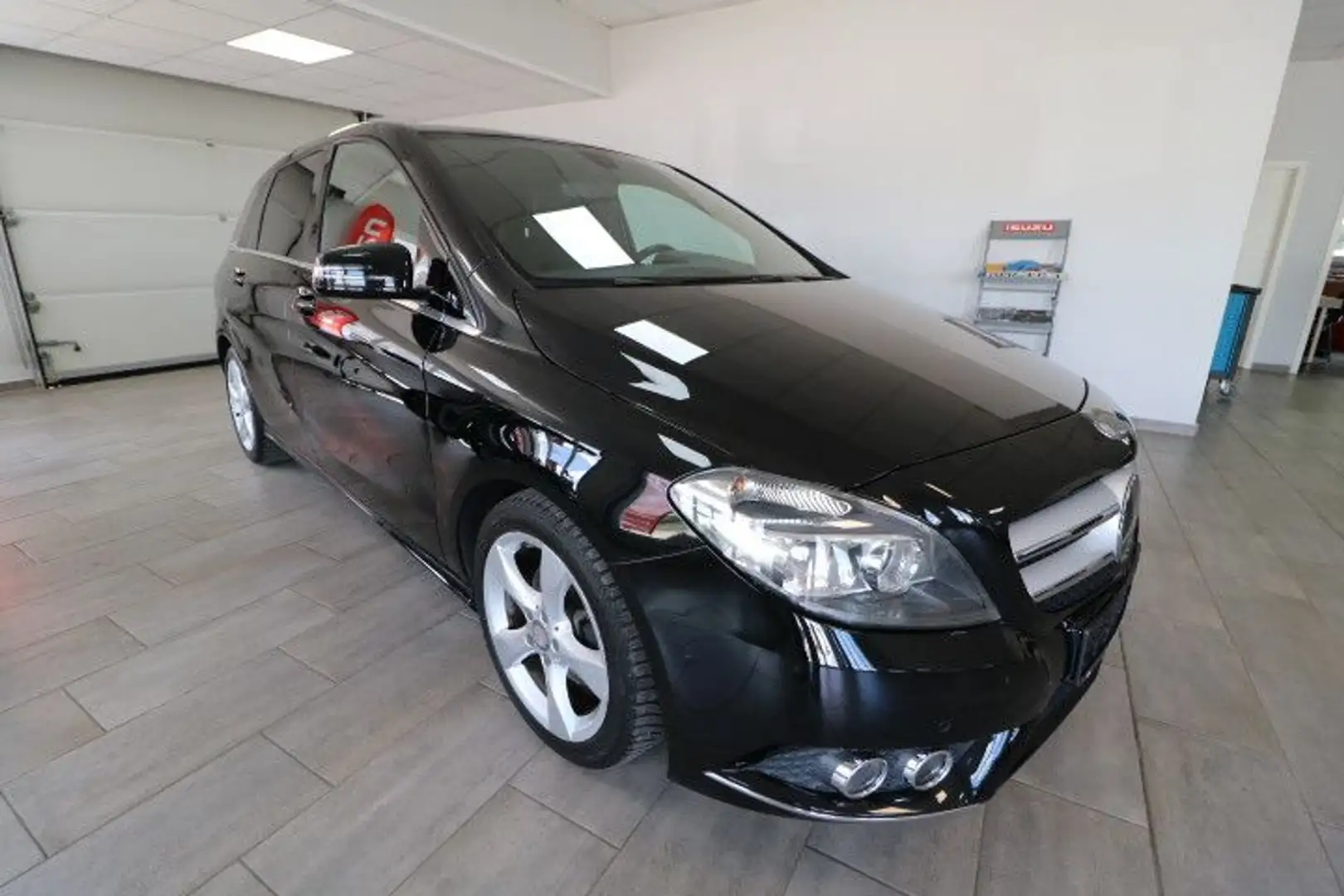 Mercedes-Benz B 180 B -Klasse B 180 Schwarz - 1