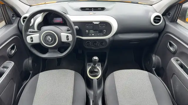 Renault Twingo view 11