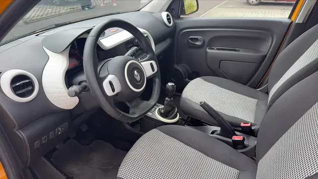 Renault Twingo view 8