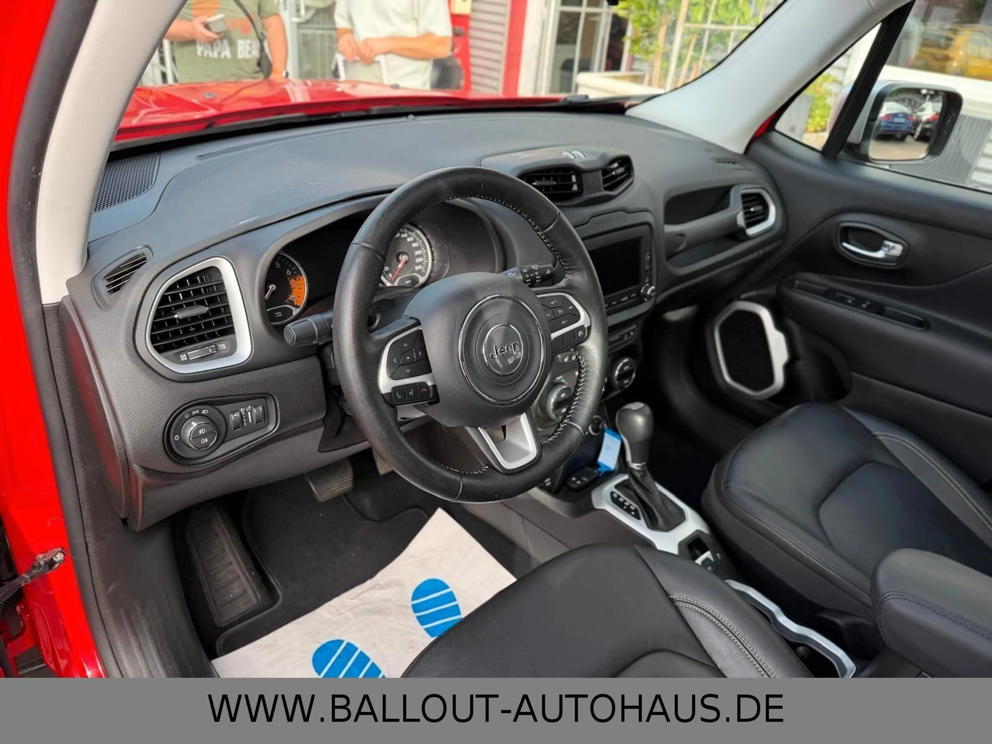 Jeep Renegade Limited 4WD*1.HAND*NAVI*TEMPO*SPUR*PANO — photo 8