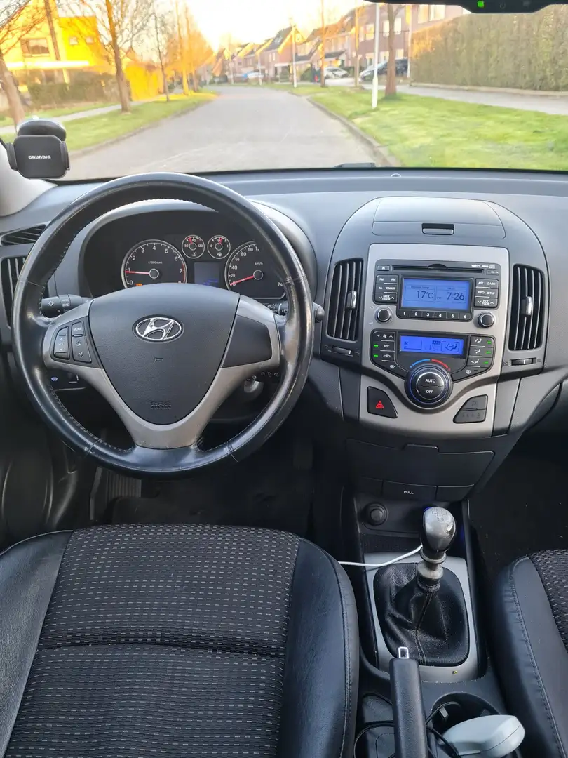 Hyundai i30 1.6 comfort - 2