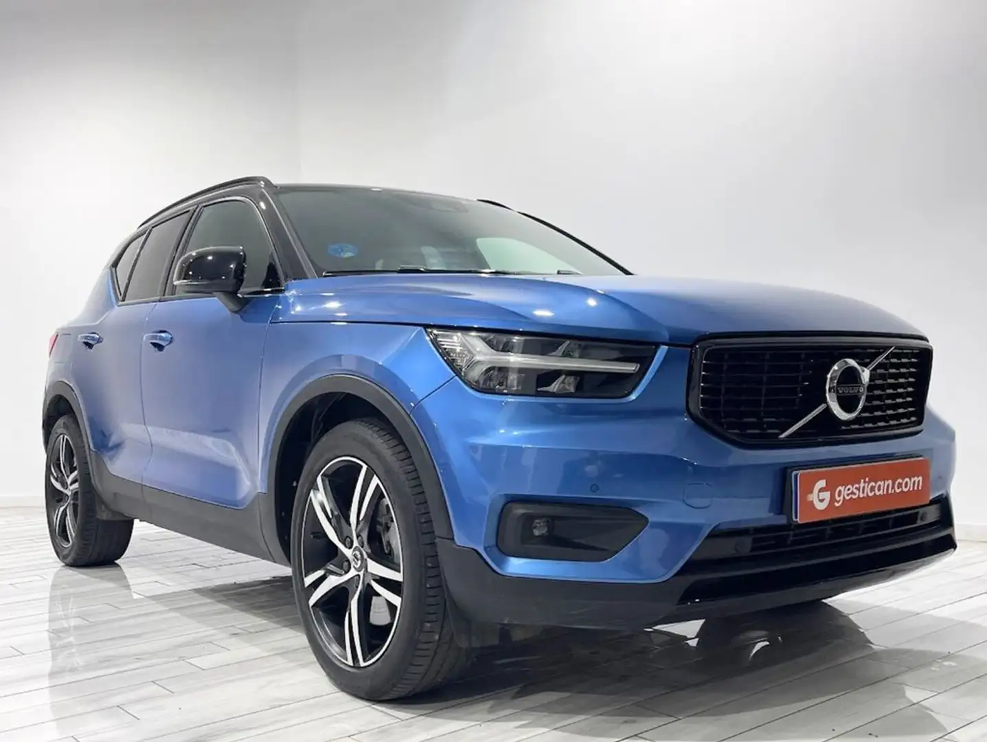 Volvo XC40 1.5 T5 Twin Recharge Inscription Auto Azul - 2