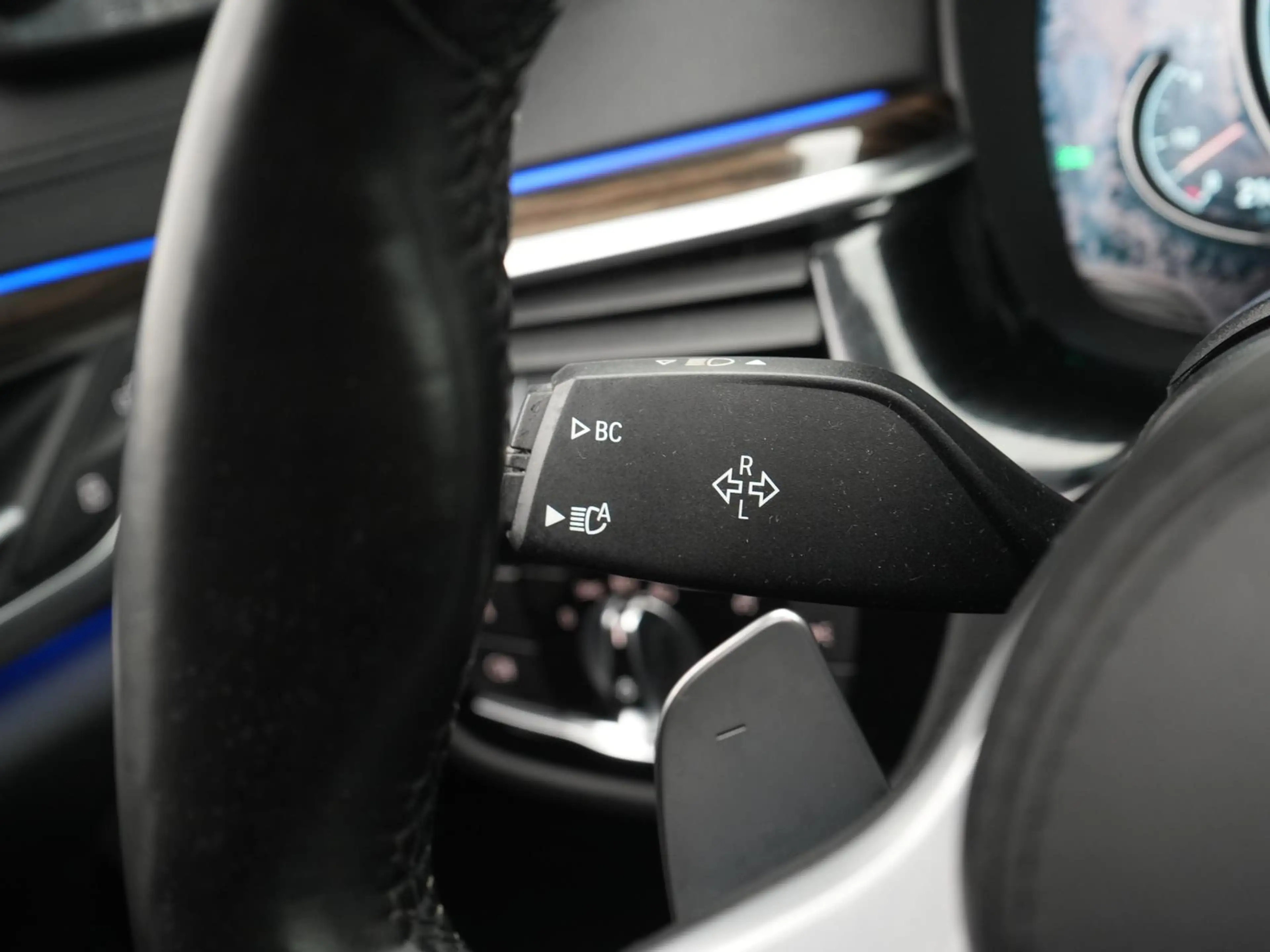 BMW 550 d xDrive,NACHT,PANO,B&W,360°,SITZLÜFT,HUD — photo 15