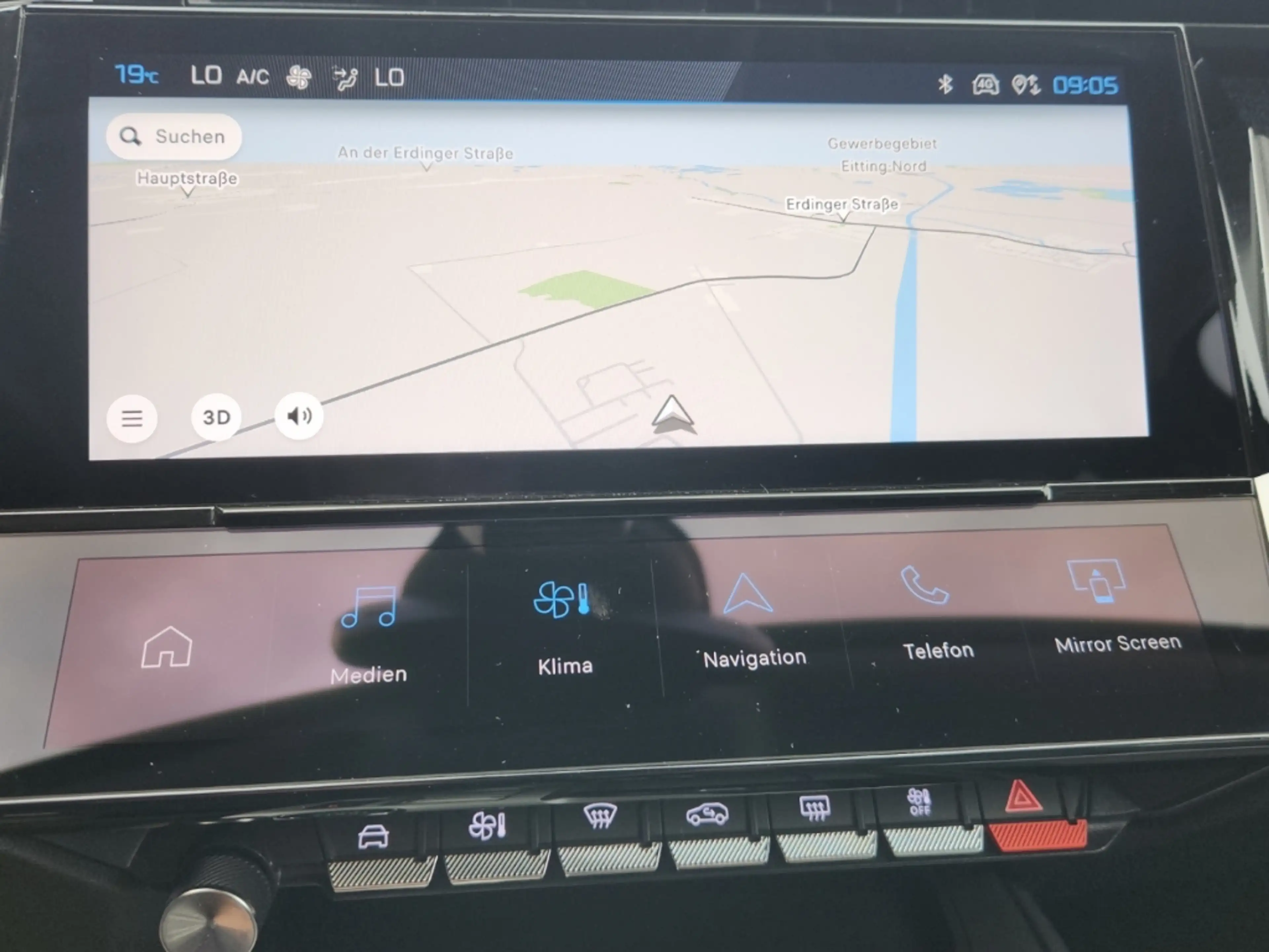 Peugeot 408 Allure PT 130 EAT8 LED ACC CarPlay Kamera — photo 17