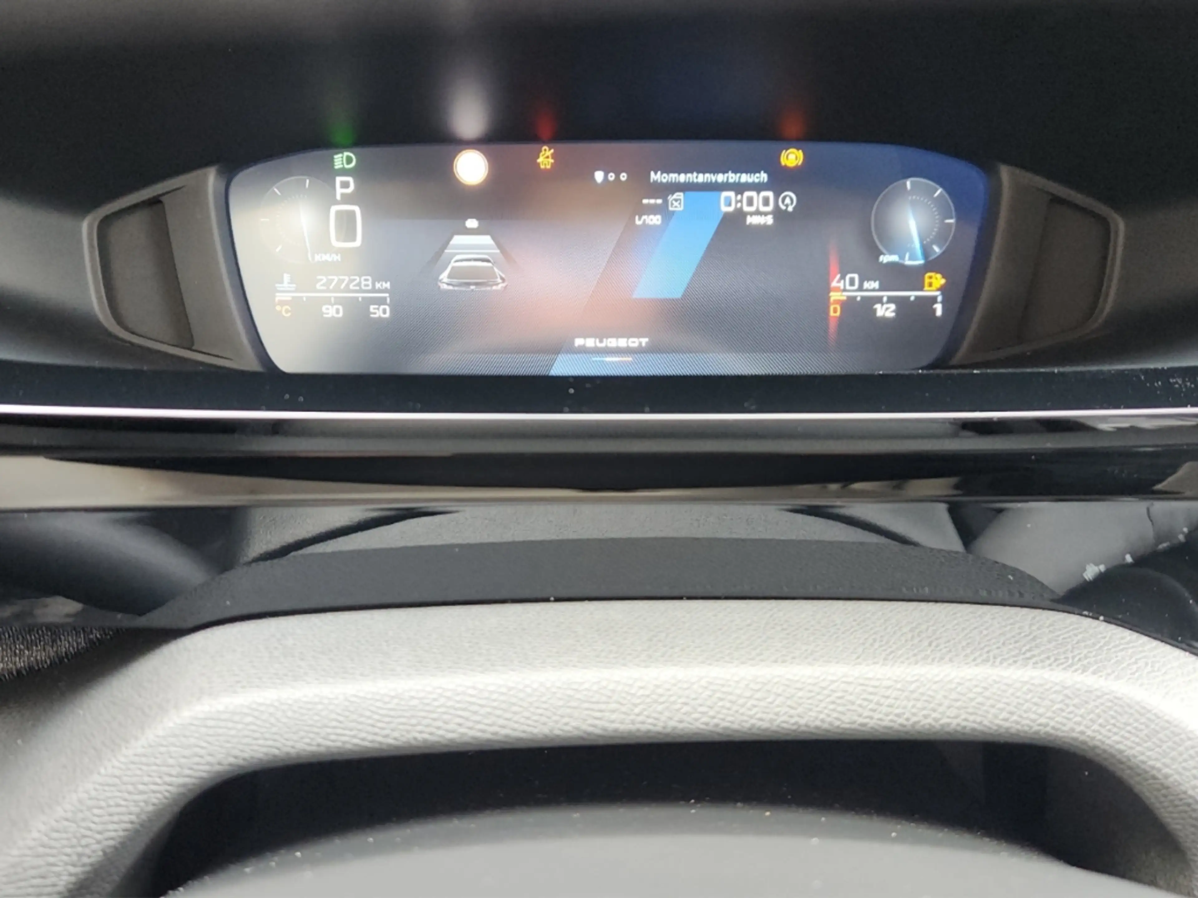 Peugeot 408 Allure PT 130 EAT8 LED ACC CarPlay Kamera — photo 15