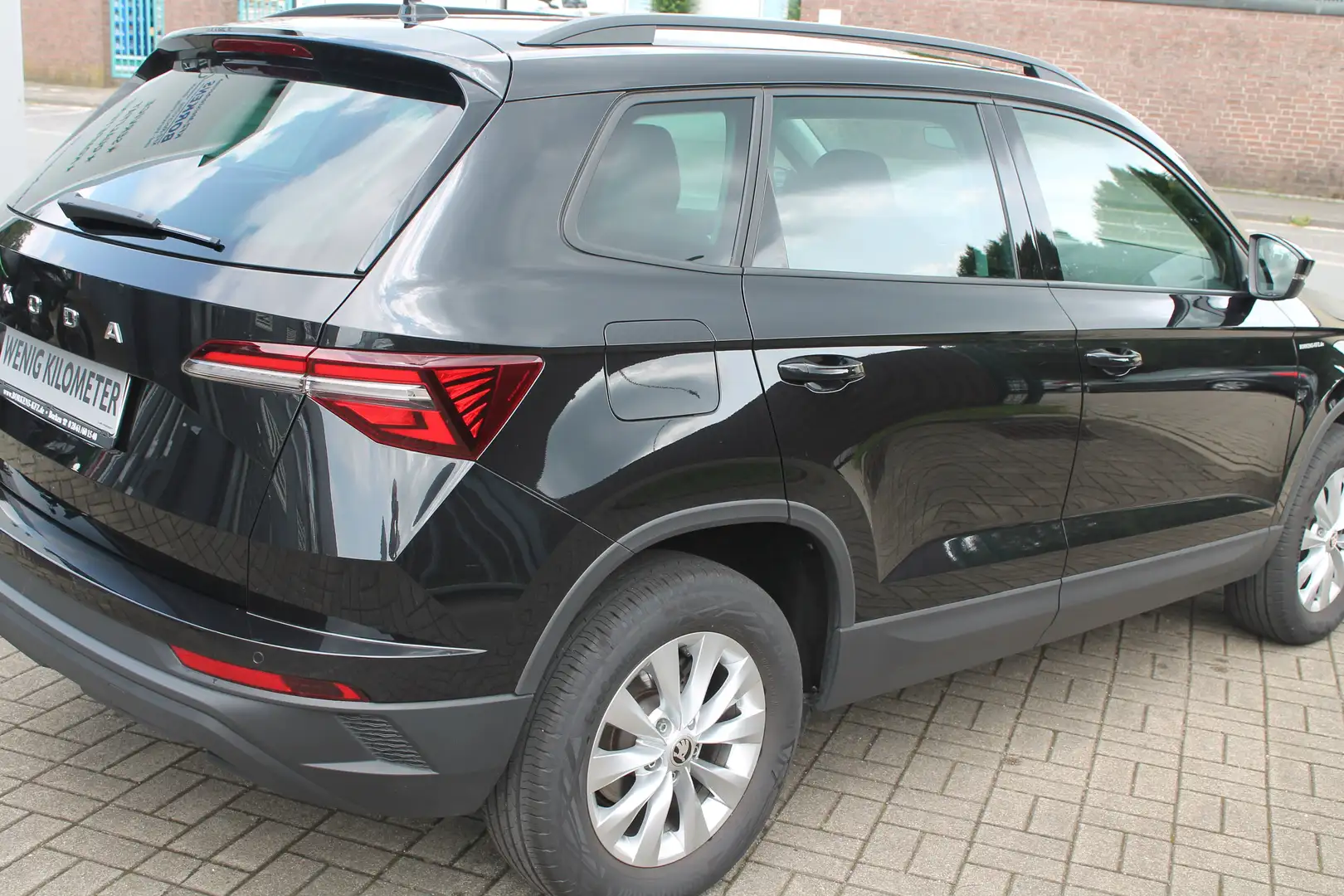 Skoda Karoq Ambition 1,5 l 13000 km Schwarz - 2