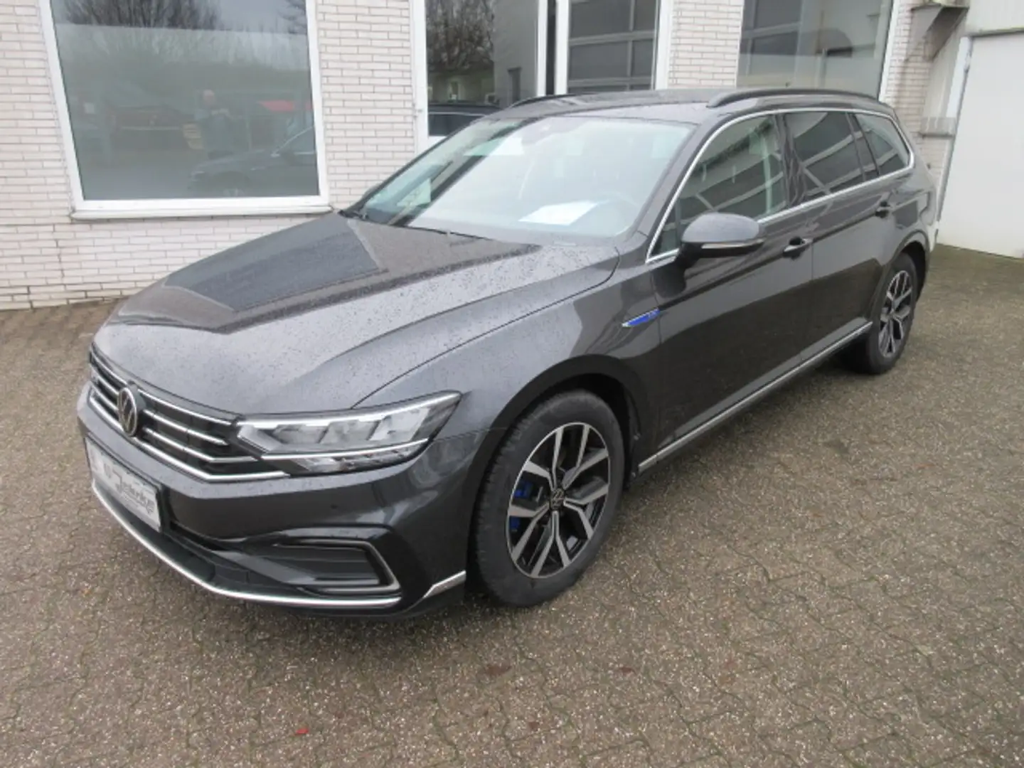 Volkswagen Passat Variant GTE 1.4 eHybrid DSG NAVI KAMERA LED ACC ALU APS SITZHEIZUNG CLIMATRONIC Grau - 1