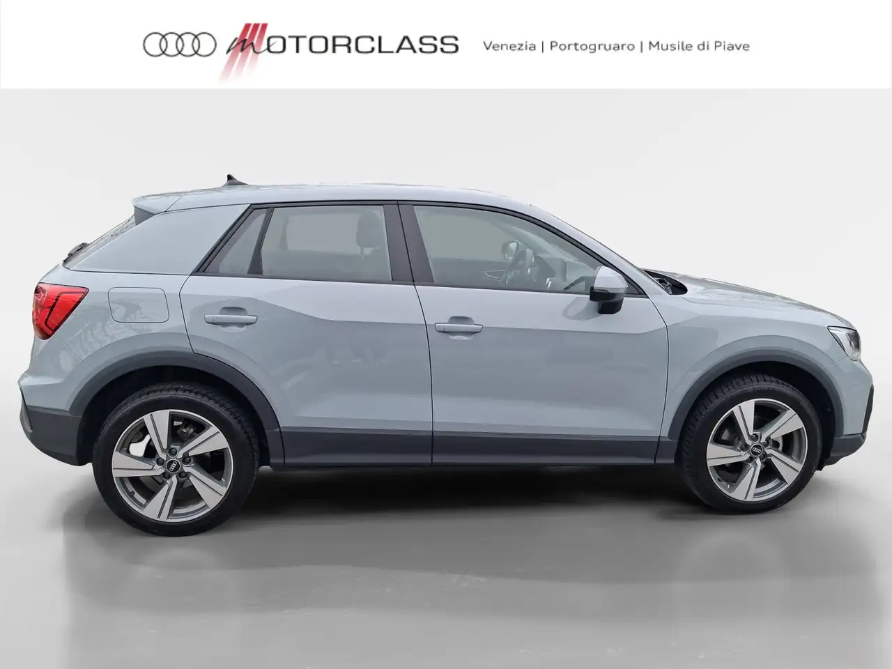 Audi Q2 30 1.0 tfsi admired 6