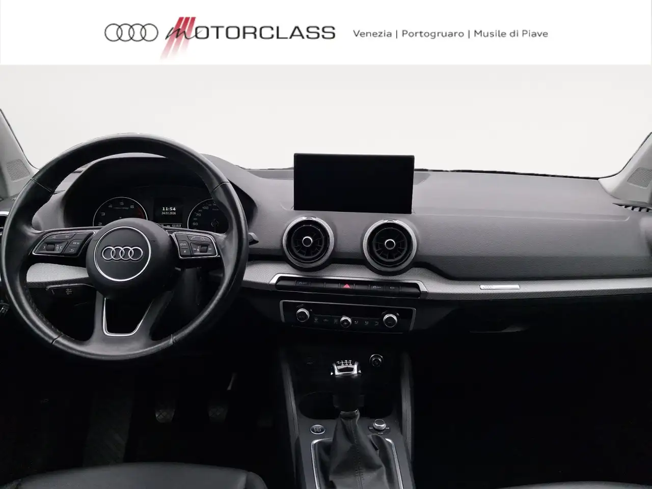 Audi Q2 30 1.0 tfsi admired 12