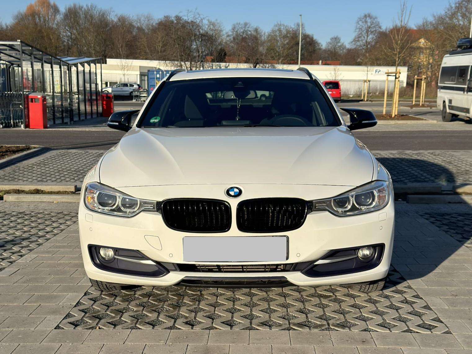 Second hand Bmw 3 Series 320