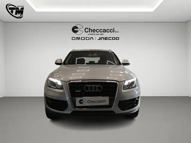 Audi Q5 view 4