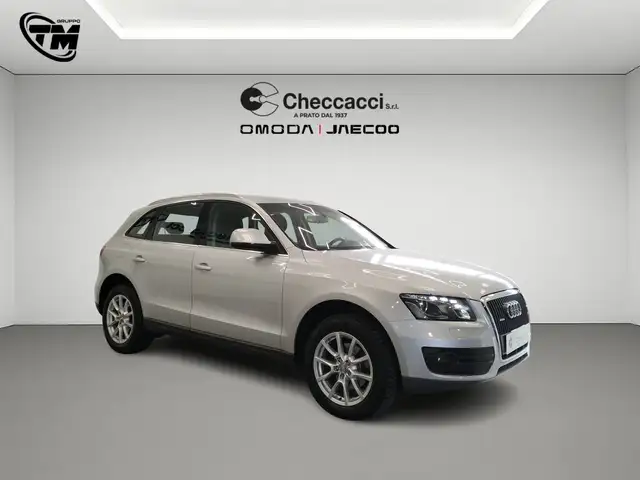 Audi Q5 view 3