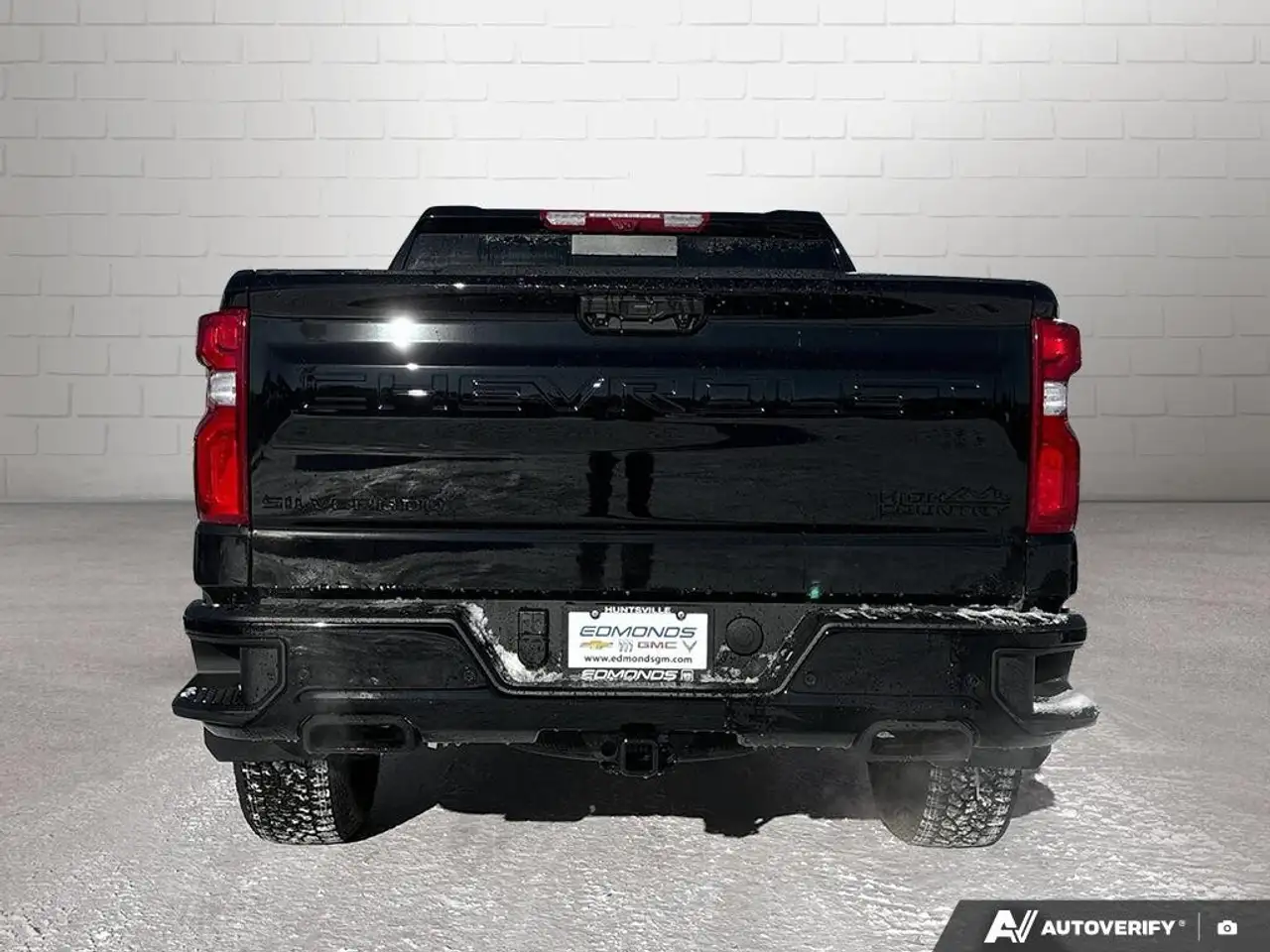 Chevrolet Silverado 1500 снимка Chevrolet Silverado 1500