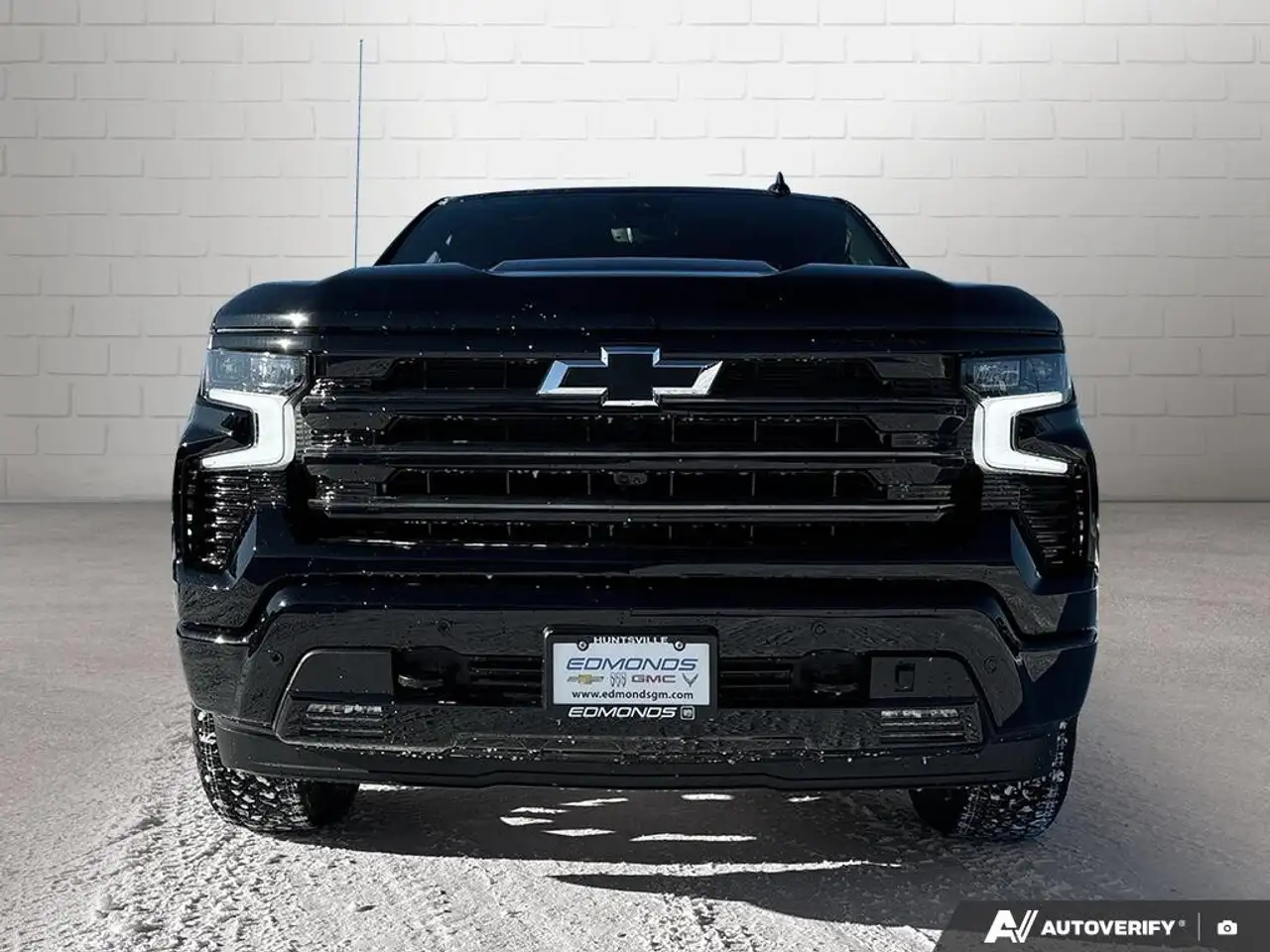 Chevrolet Silverado 1500 снимка Chevrolet Silverado 1500
