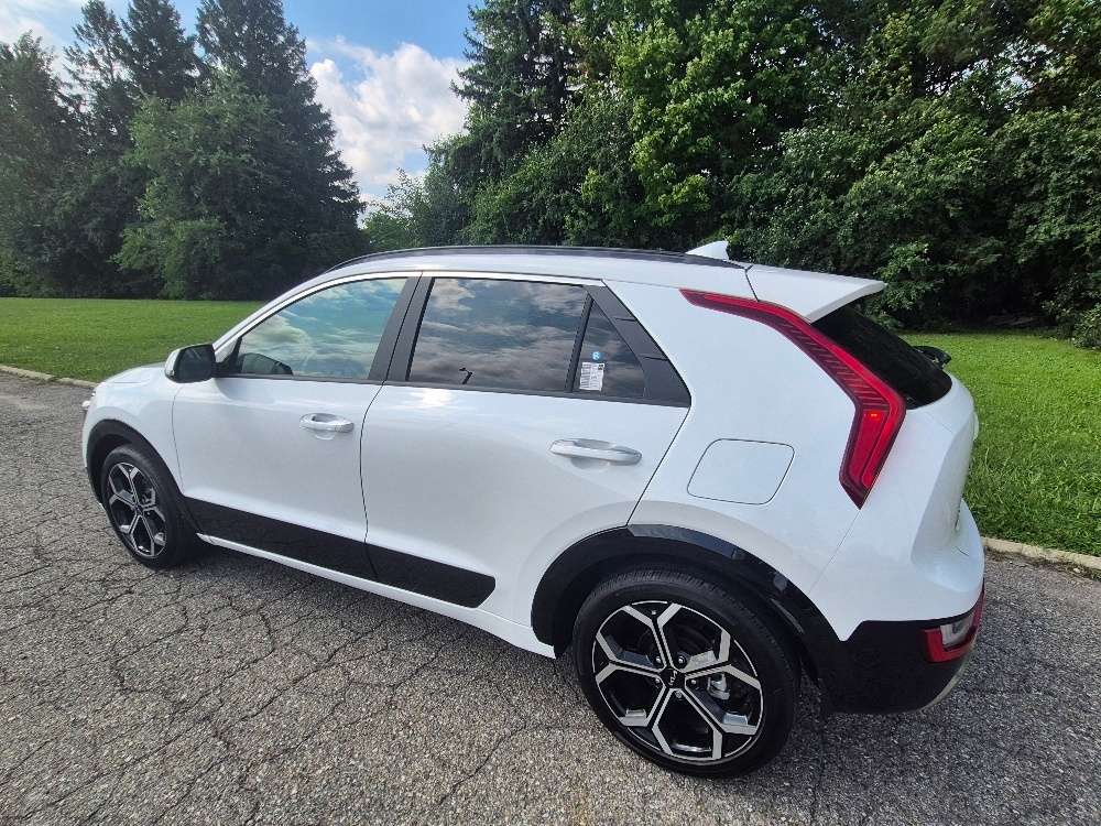 2026 Kia Niro SX FWD — снимка 1